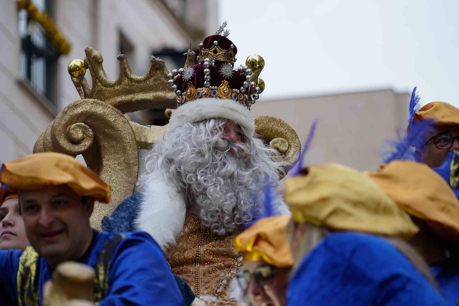 Imágenes de la Cabalgata de los Reyes Magos en Huelva
