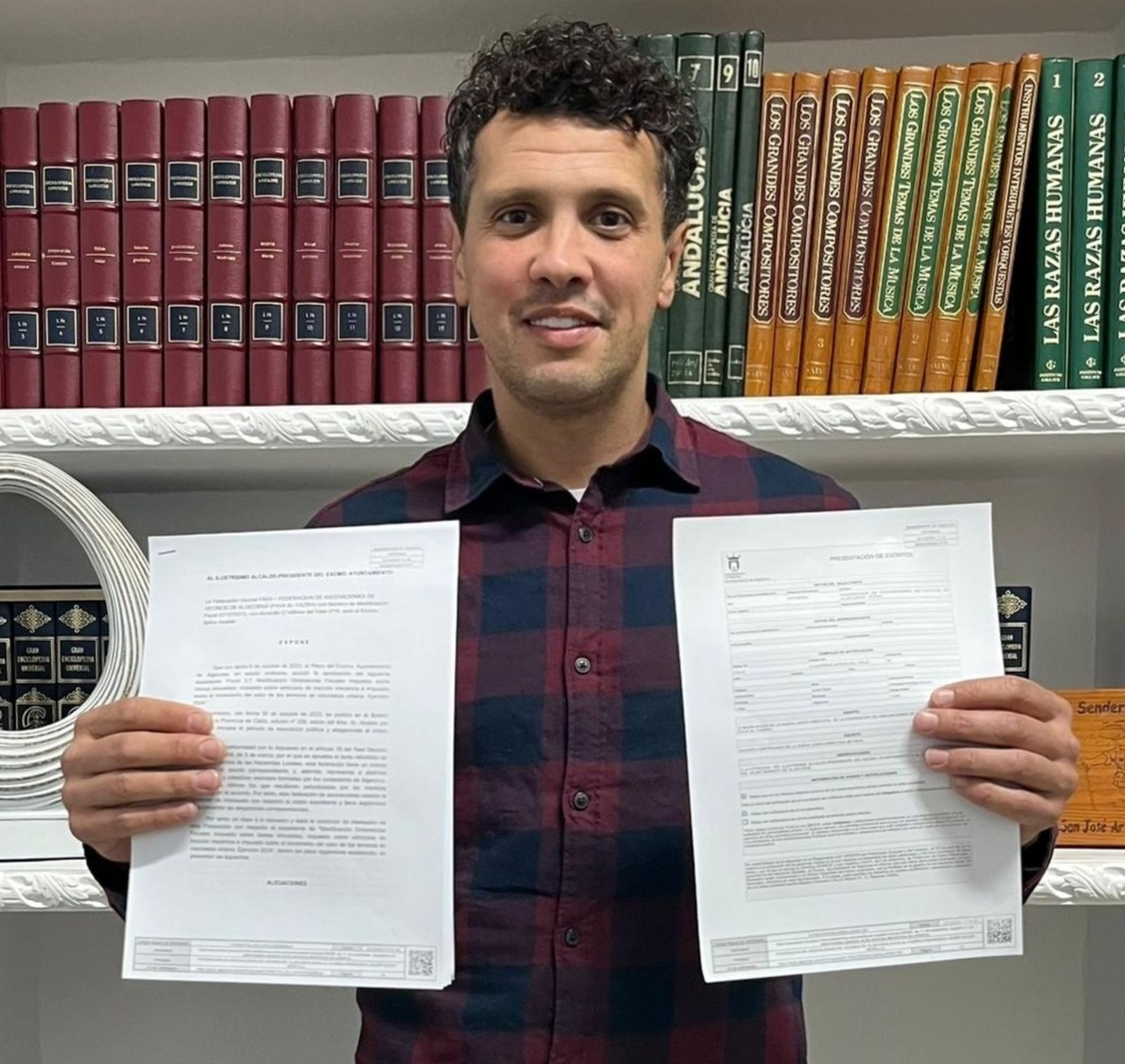 Presentación de alegaciones contra la subida del IBI e impuestos a vehículos de tracción mecánica.