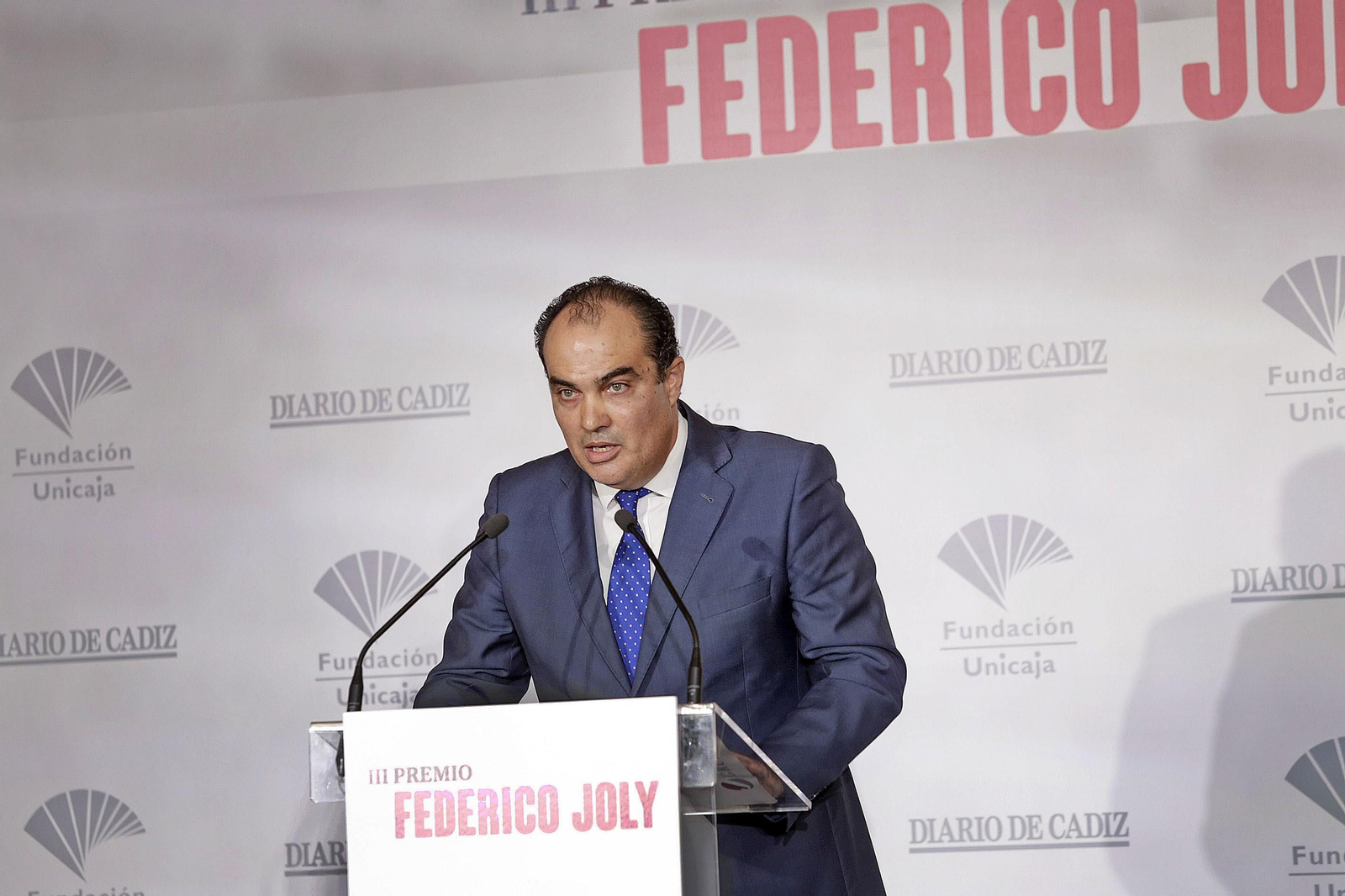 Entrega del premio Federico Joly a Augusto Delkáder