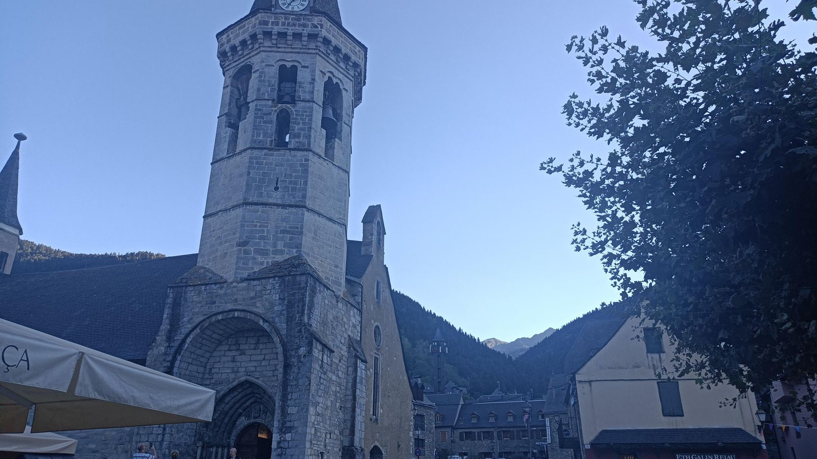 Iglesia de San Miguel, en Viella.