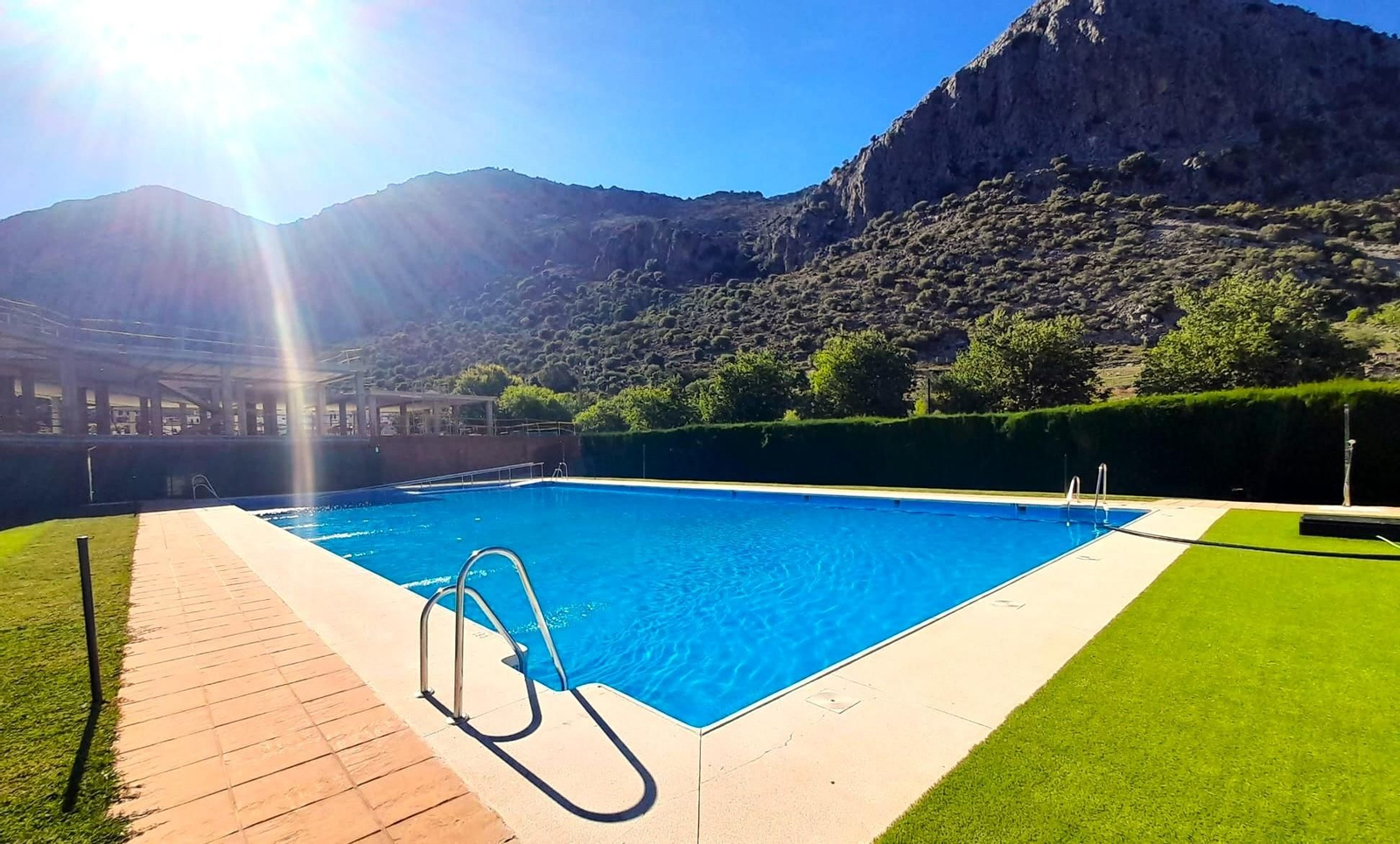 Piscina de Villaluenga del Rosario