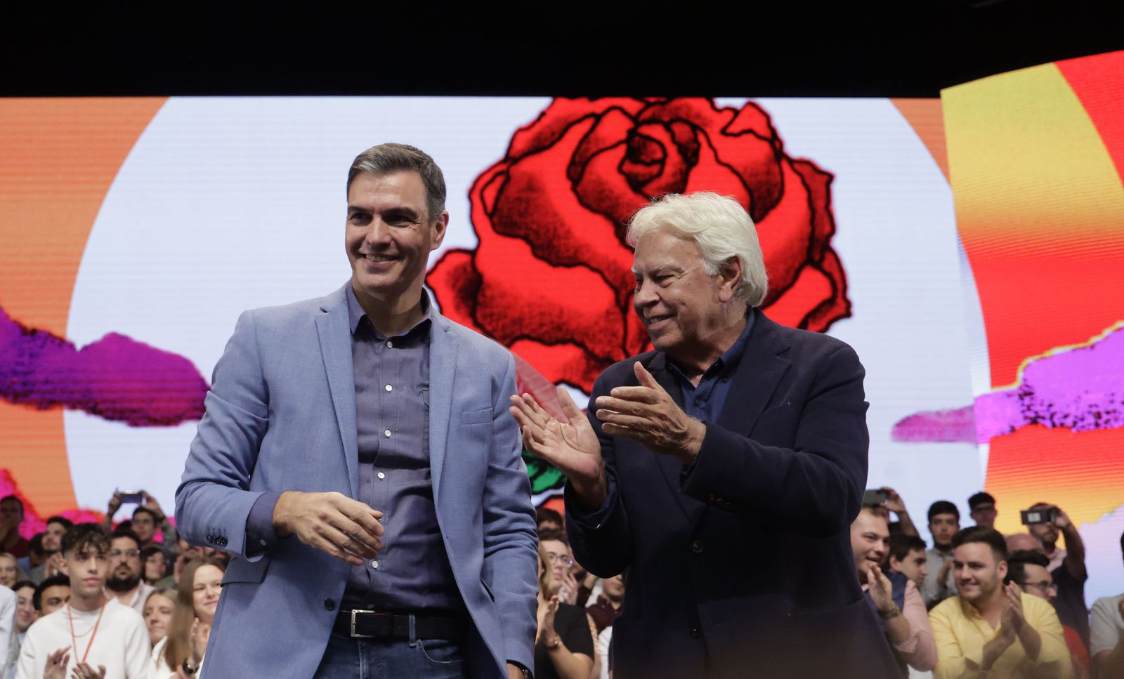 las imágenes del acto del PSOE en Sevilla