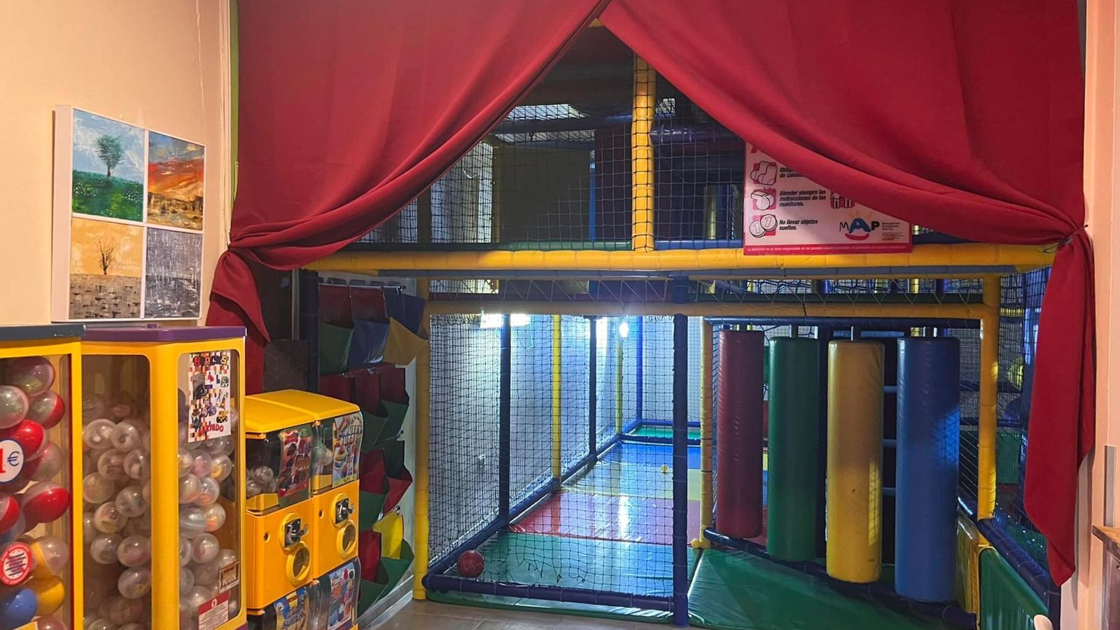 Un restaurante con parque infantil interior en el centro de Jaén: lo que siempre habías soñado.