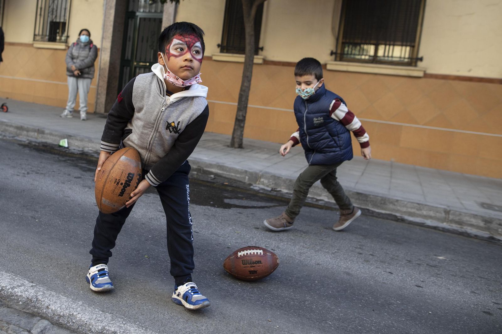 Fotos: así ha sido el Día Sin Coche en el barrio de la Chana en Granada
