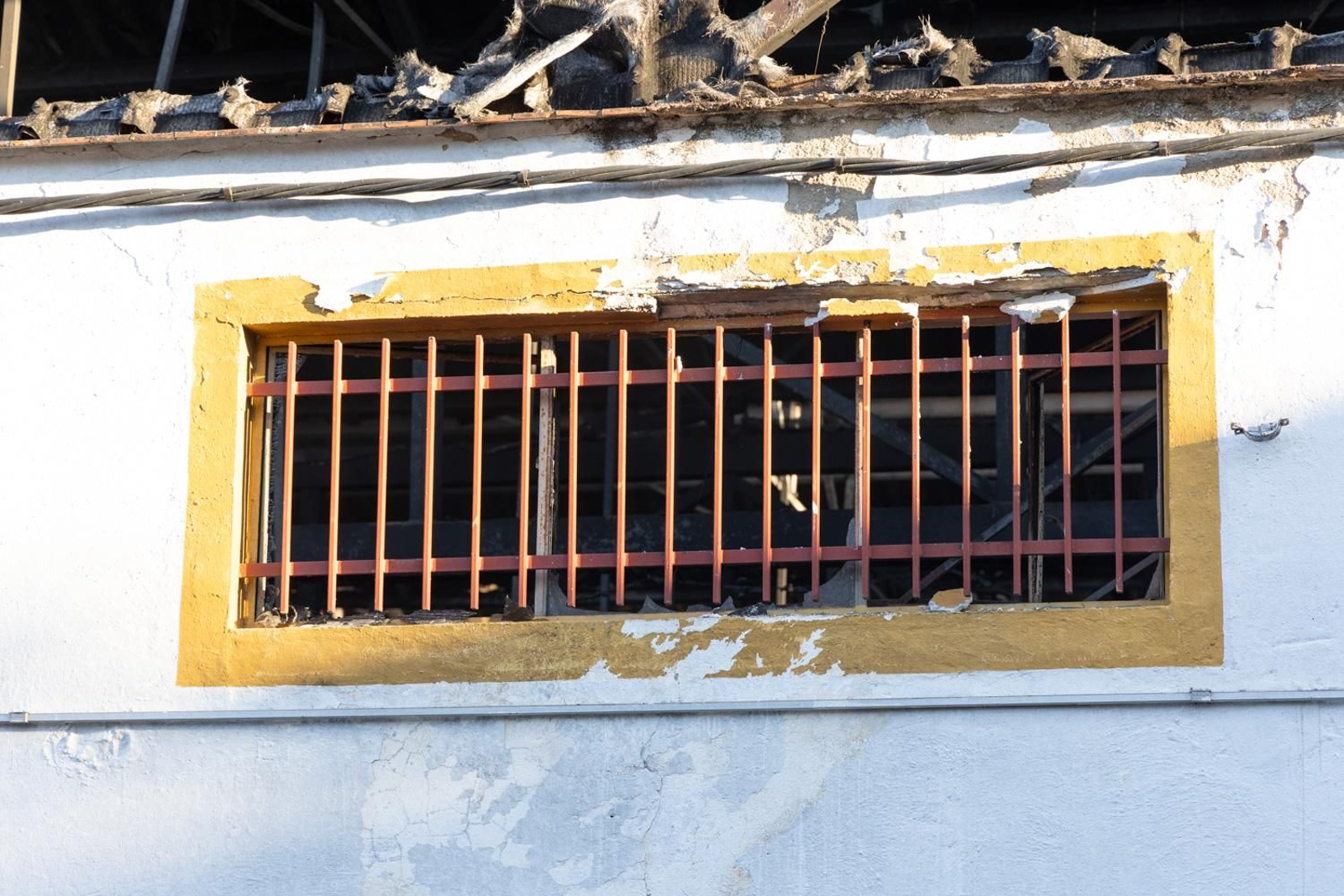 La SAFA  de Andújar arrasada por el fuego, en imágenes