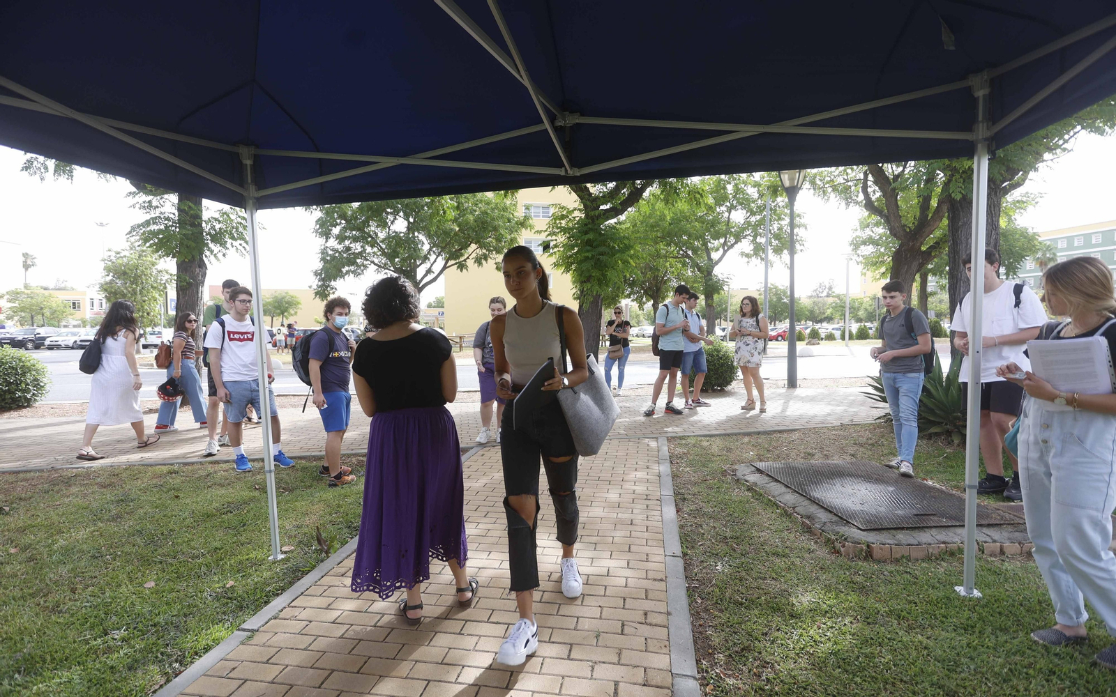 Imágenes del examen de selectividad en la UPO