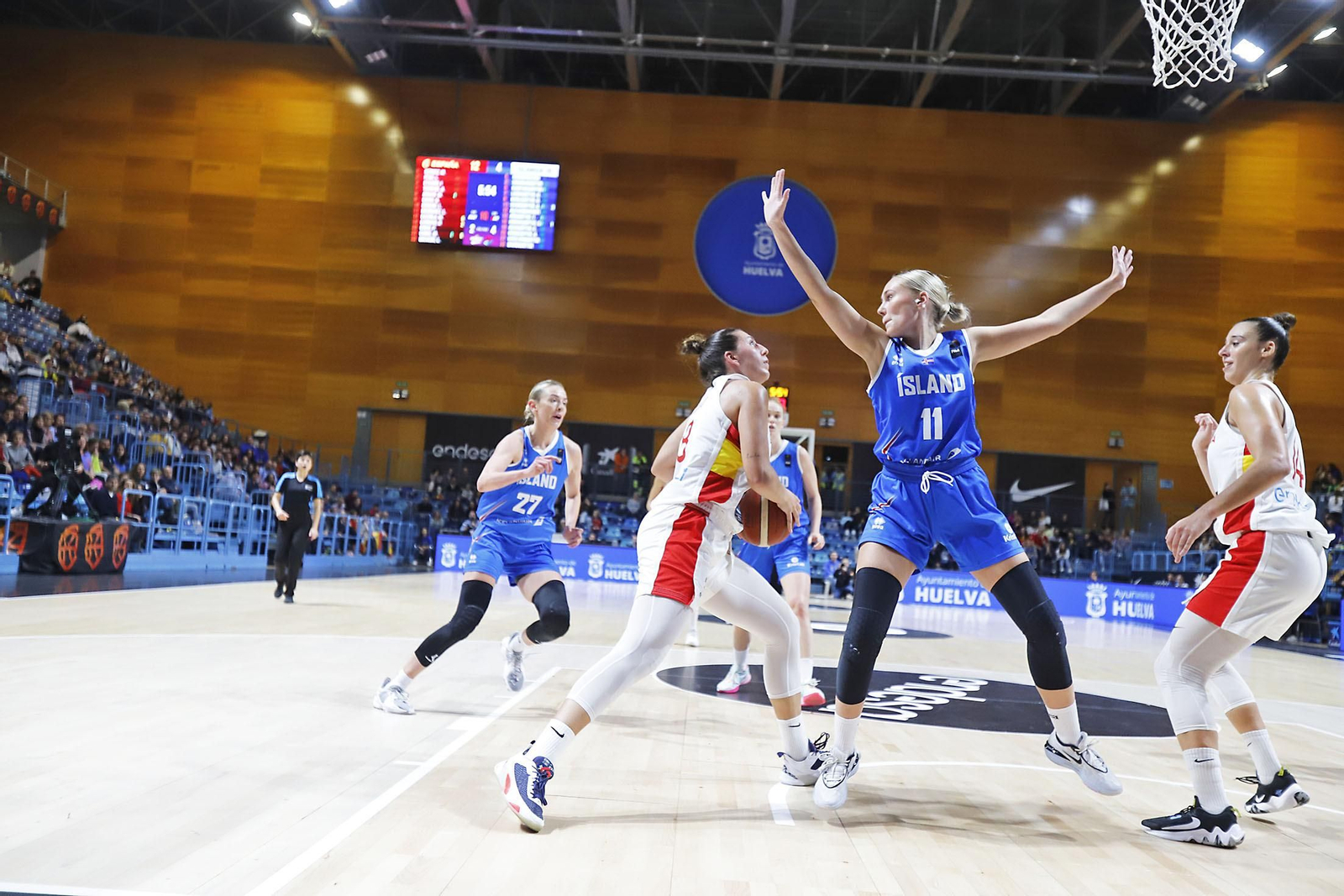 Imágenes del partido de la Selección Española femenina de baloncesto contra Islandia en Huelva