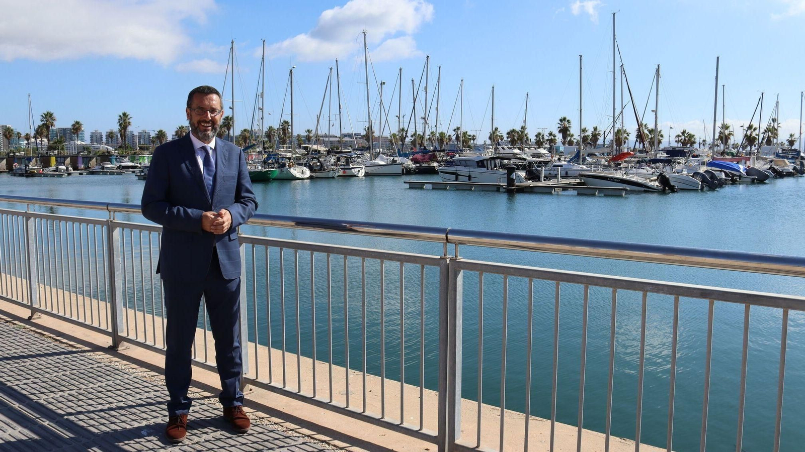 Juan Franco, en el puerto deportivo de La Línea de la Concepción.