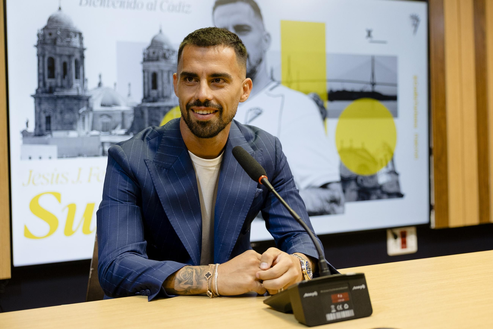 Imágenes de la presentación de Suso como jugador del Cádiz C.F.