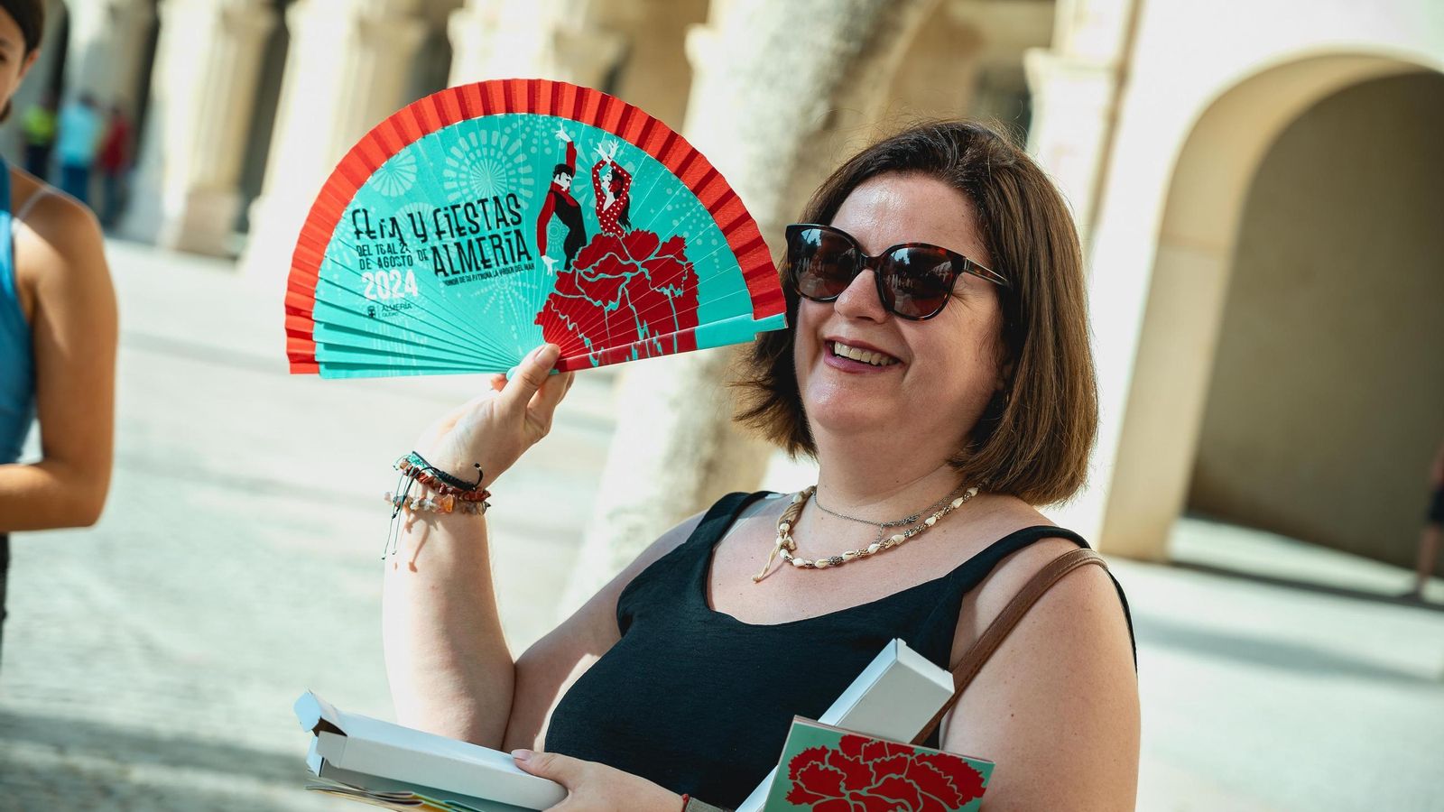 Ha habido tres puntos de reparto de los abanicos solidarios