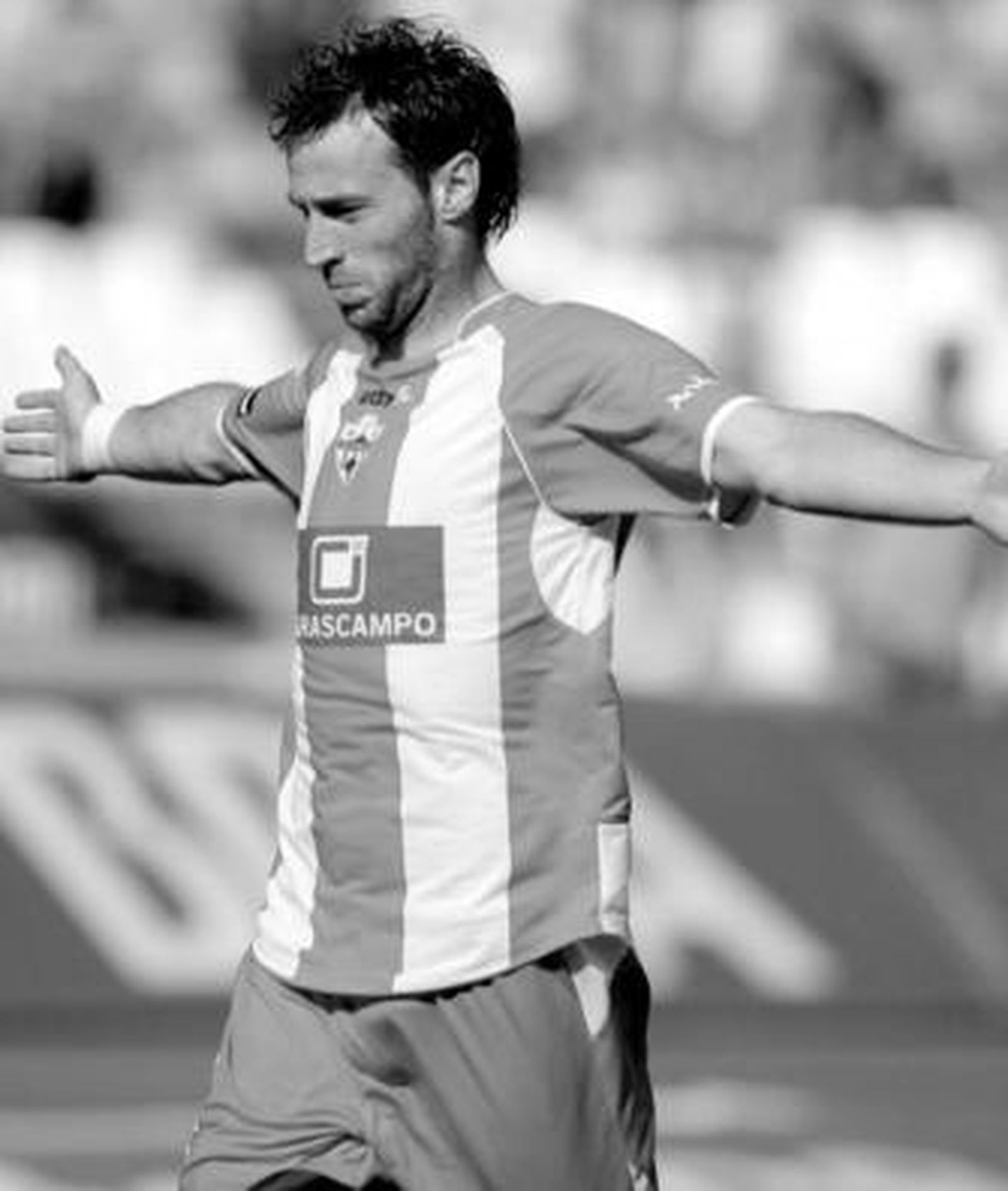 Rubén Pulido celebra uno de los tantos conseguidos la temporada pasada con el Almería.