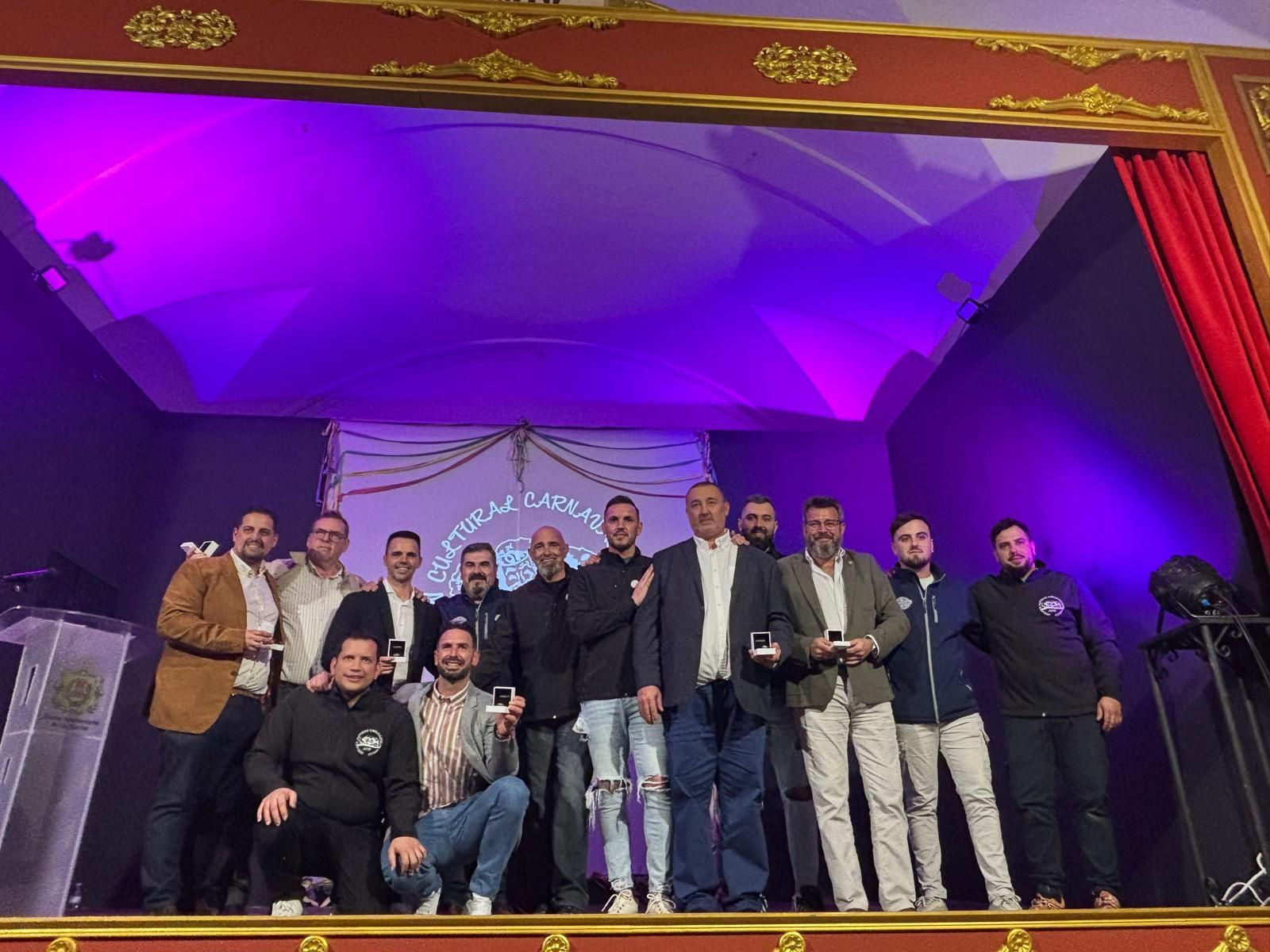 Los galardonados con la Insignia de Oro del Carnaval Barreño.