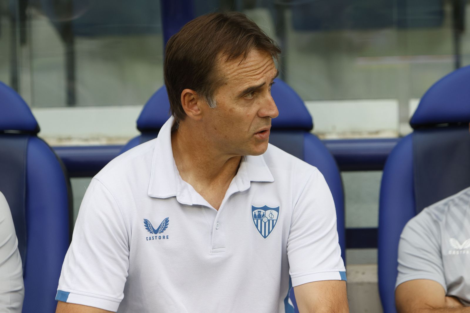 Lopetegui, en el banquillo del Ciudad de Valencia durante el Villarreal-Sevilla.