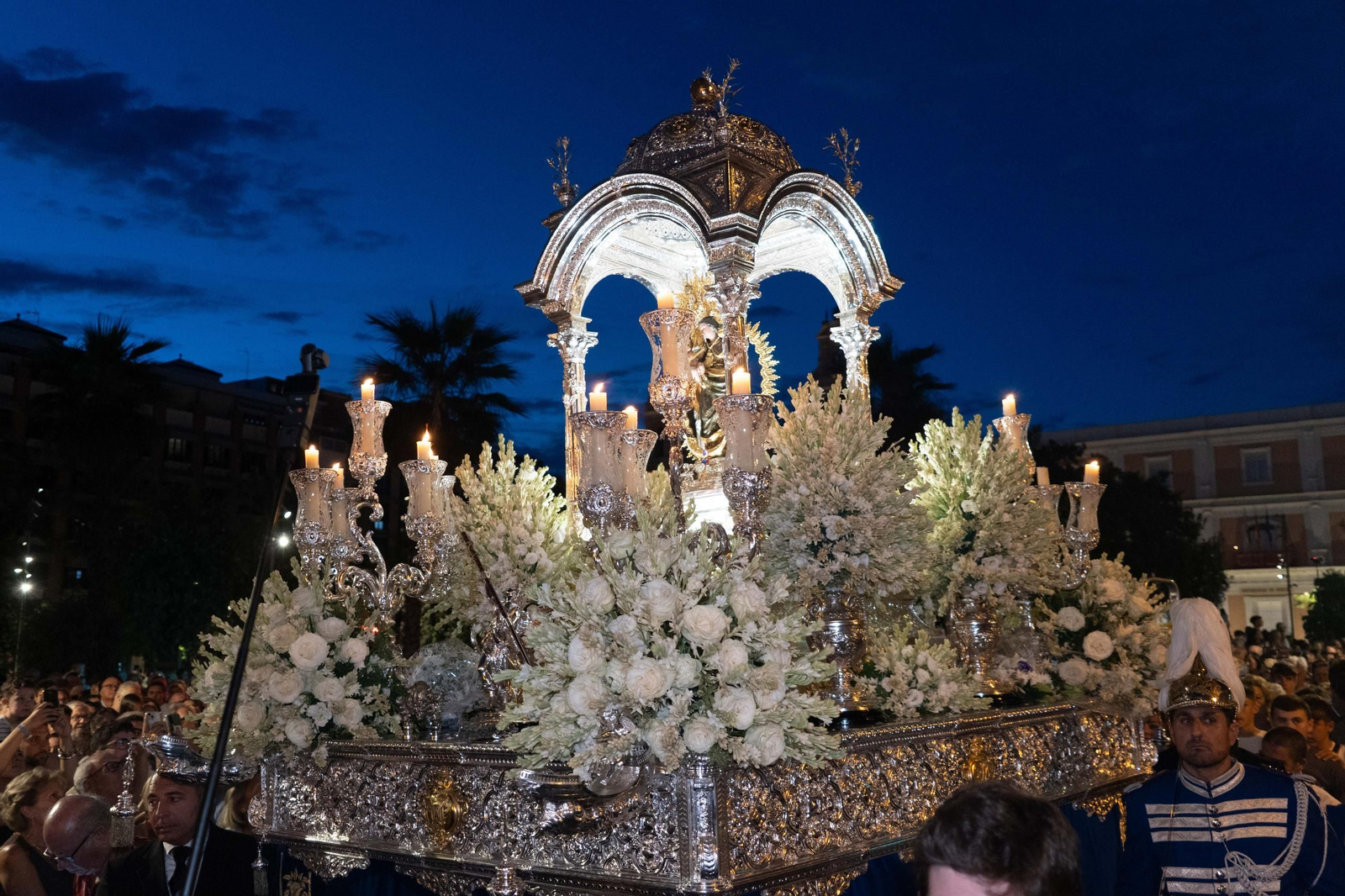 Imágenes del traslado de Nuestra Señora de la Cinta a la Parroquia Mayor de San Pedro
