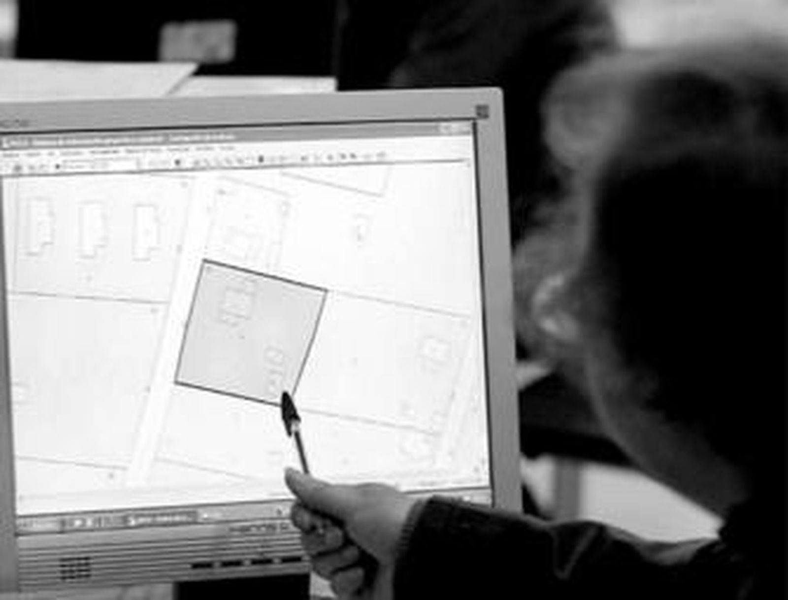 Consulta de la división catastral en un centro provincial de información del Catastro.