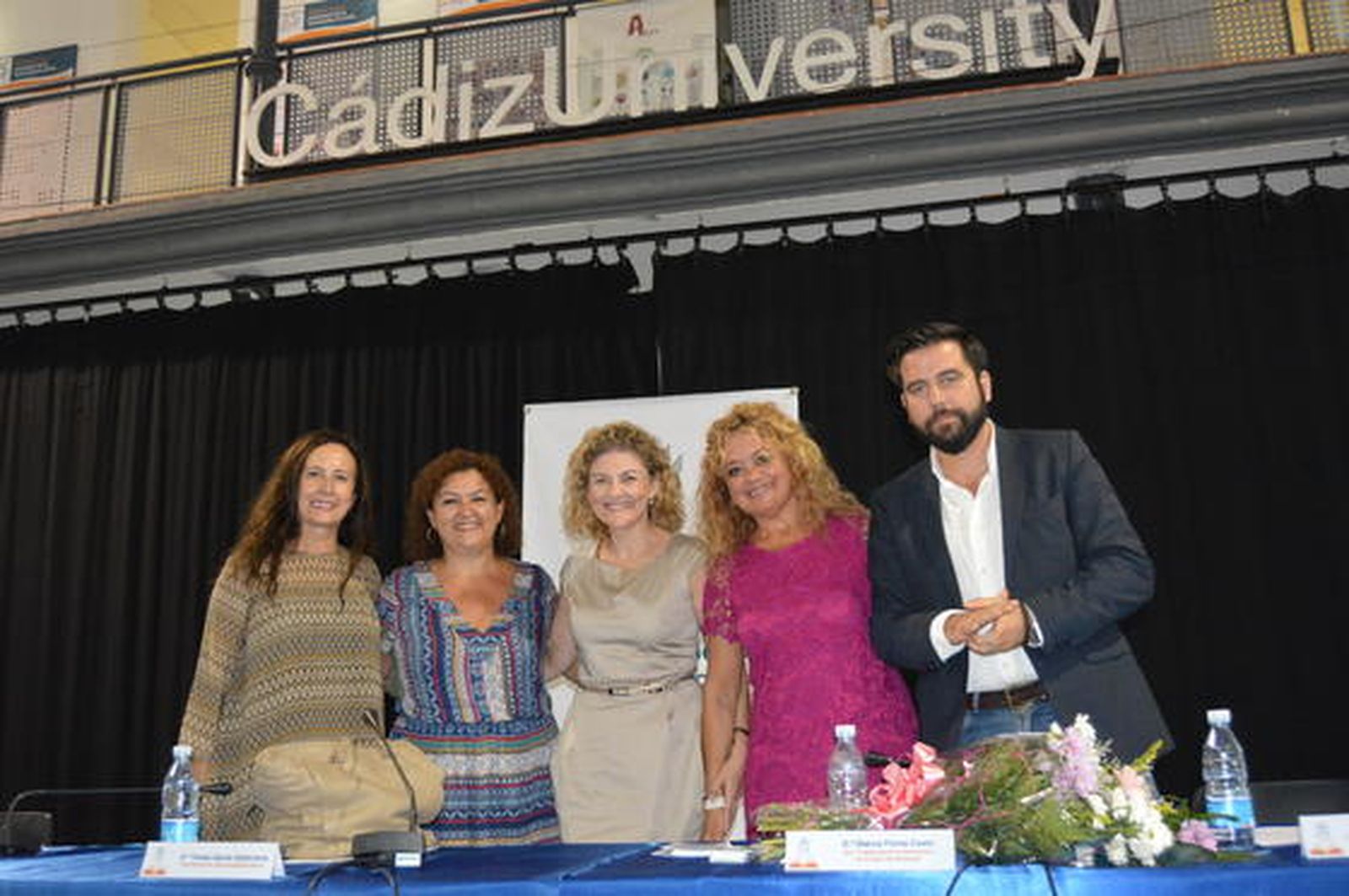Remedio Palma, Eva Tubío, Teresa García Valderrama, Blanca Flores y Fran González.

Foto: Ignacio Casas de Ciria