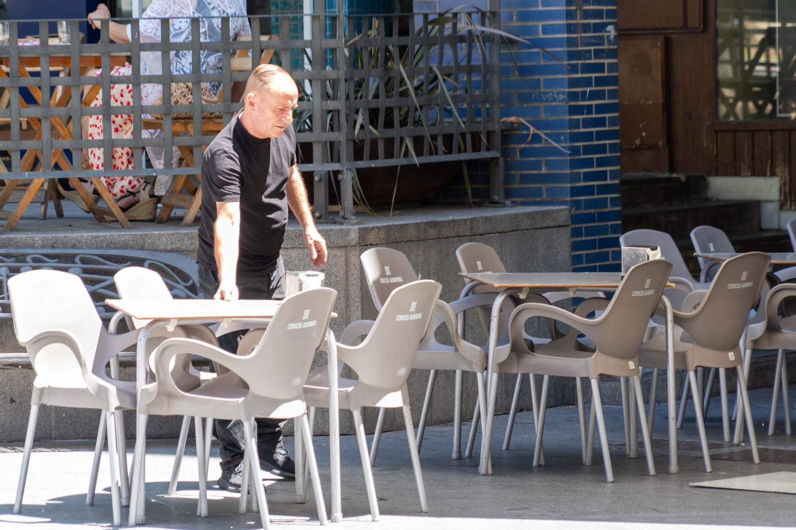La Plaza Quintero Báez, espacio peatonal, arbolado y punto de encuentro urbano.