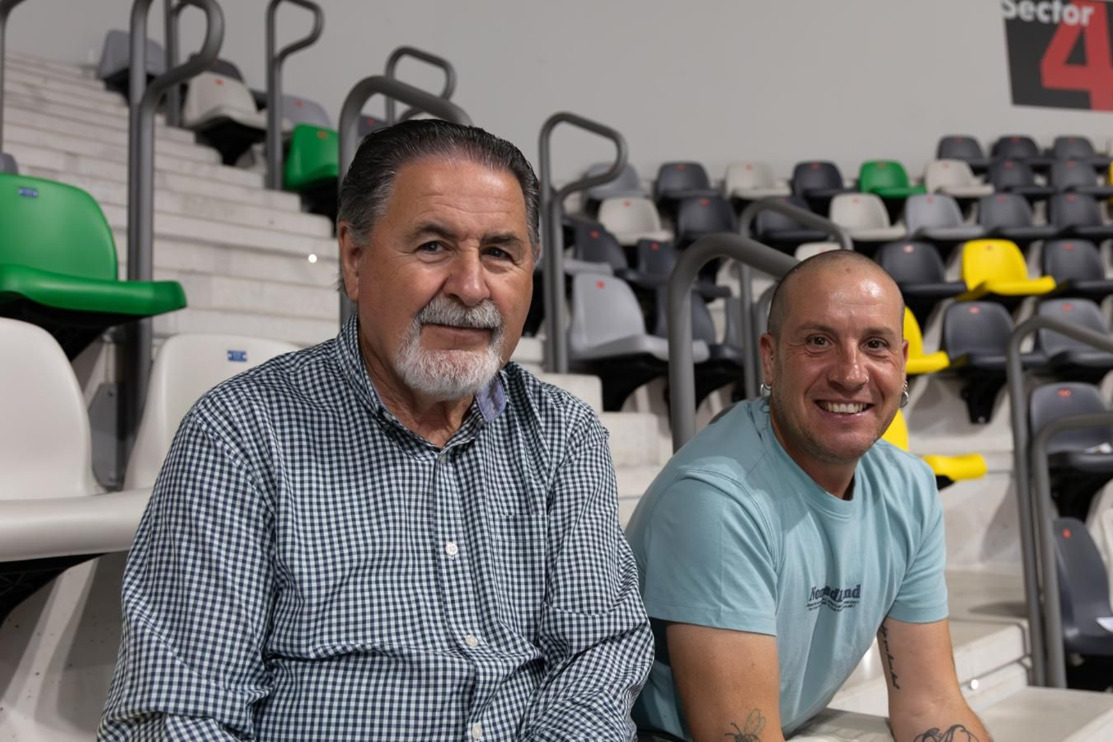 La Marea Amarilla: el alma del Olivo Arena, en imágenes