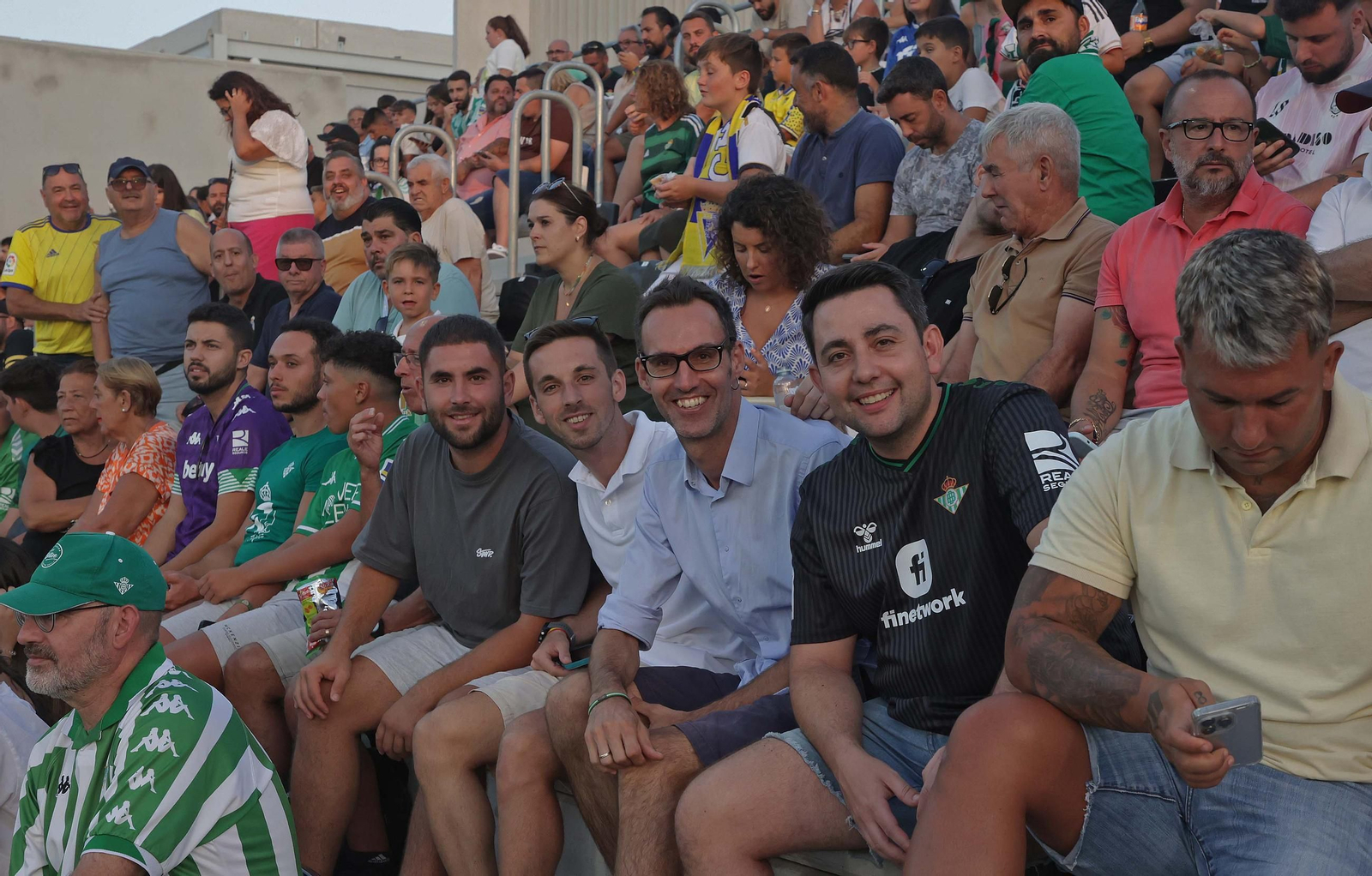 Búscate durante el Betis - Cádiz
