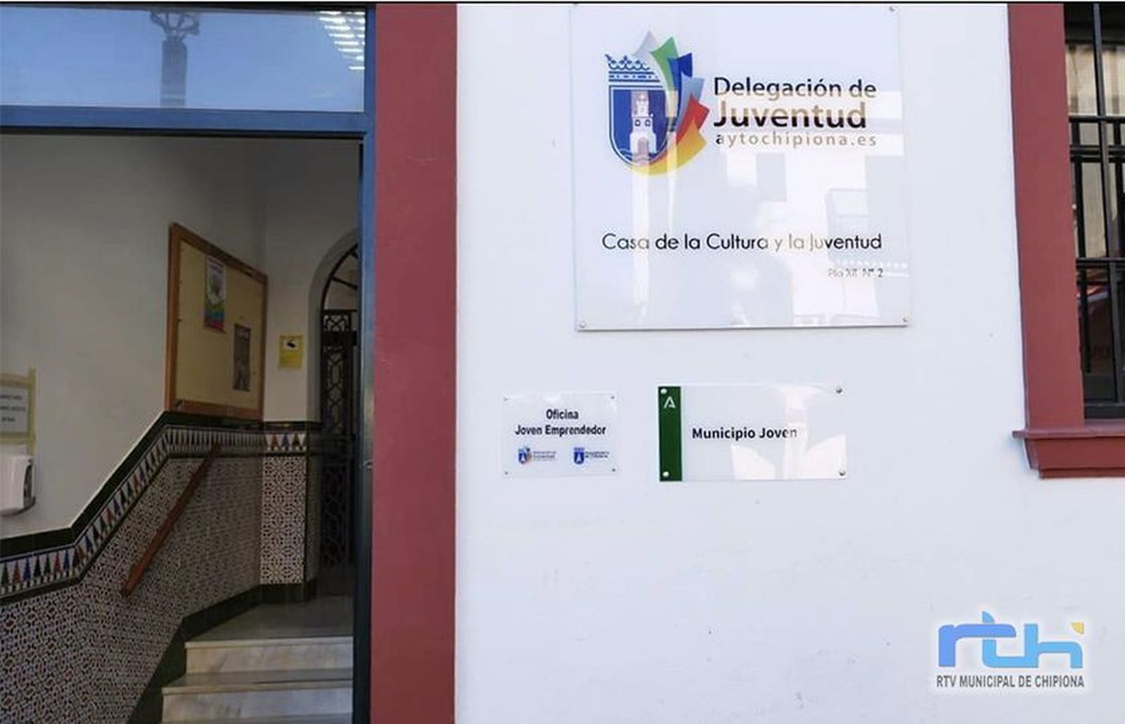 La nueva Oficina Joven Emprendedor de Chipiona se encuentra en la Casa de la Cultura y la Juventud.