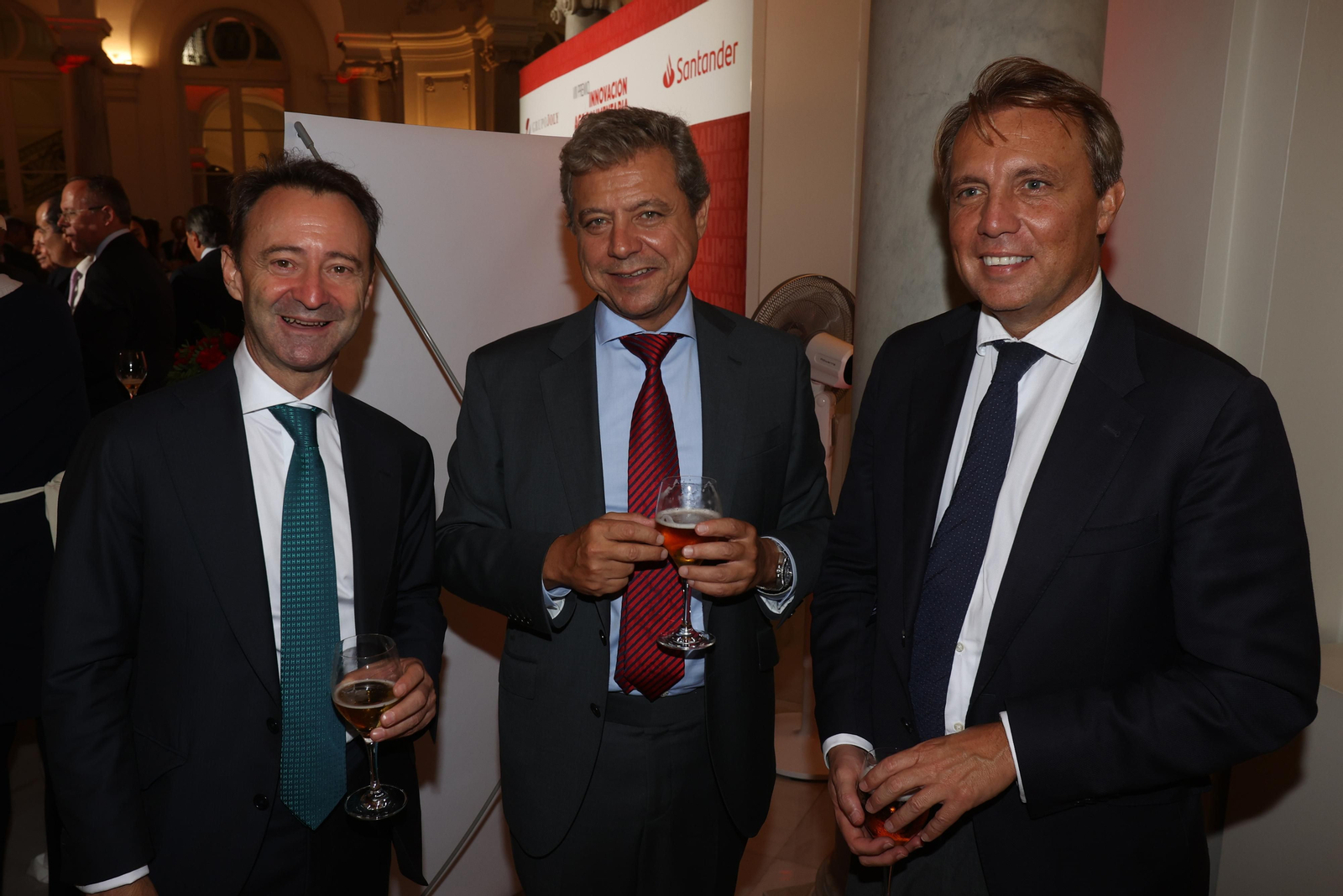 Las mejores imágenes de la entrega del VIII premio agroalimentario Banco Santander a José Gandía