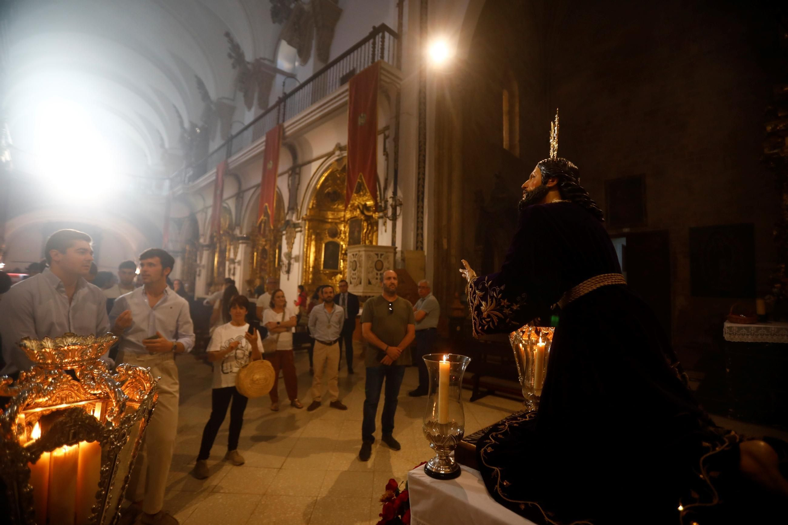 Las mejores fotos de la veneración al Señor del Huerto de Córdoba tras su restauración