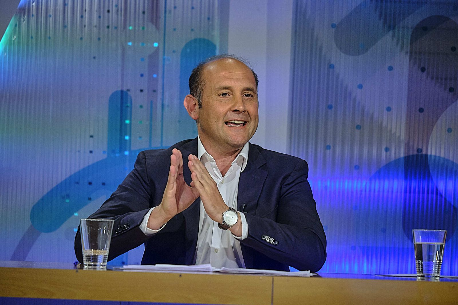 Los gestos de los candidatos durante el debate de las municipales en Onda Cádiz.