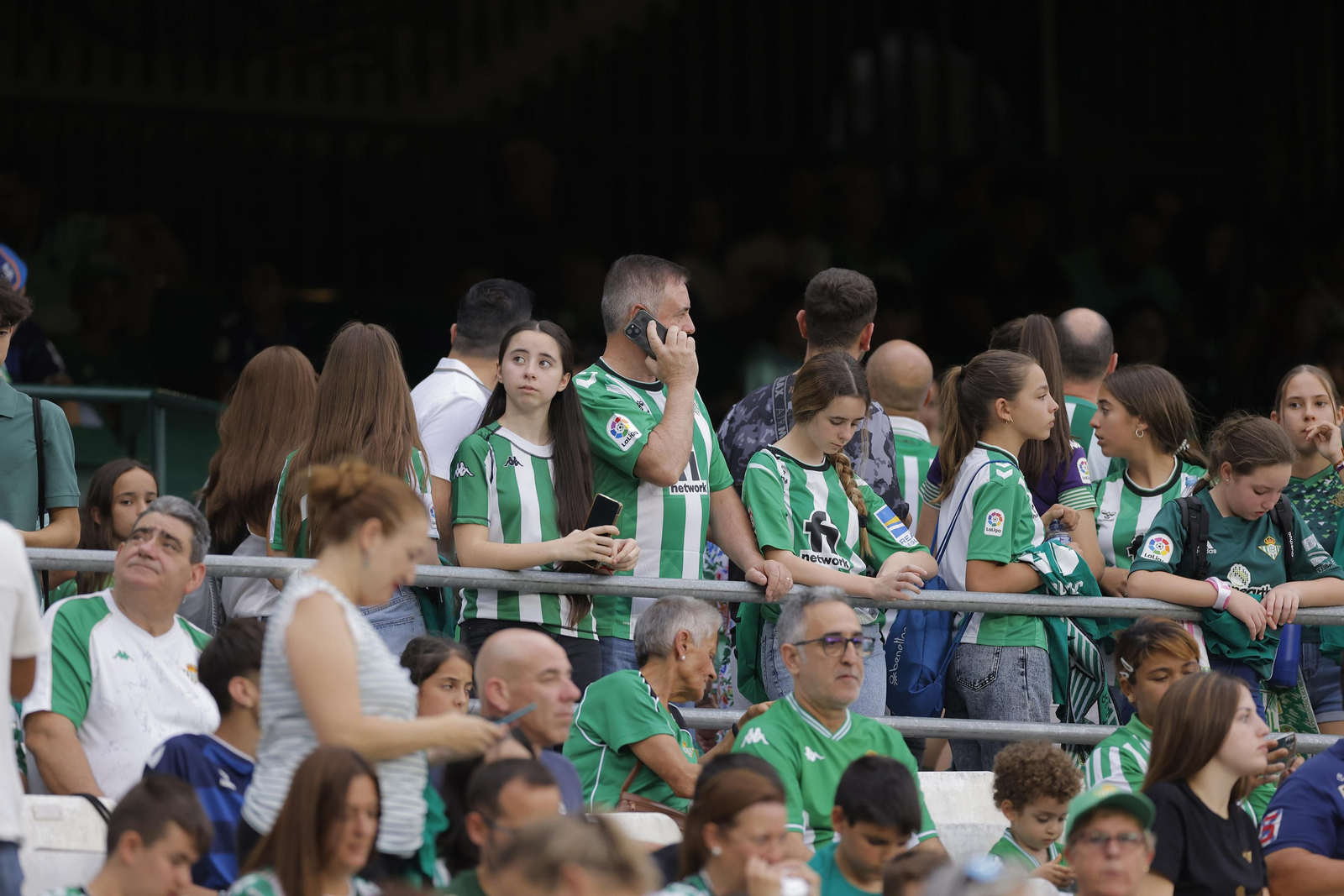 Búscate en las fotos de la despedida de Joaquín