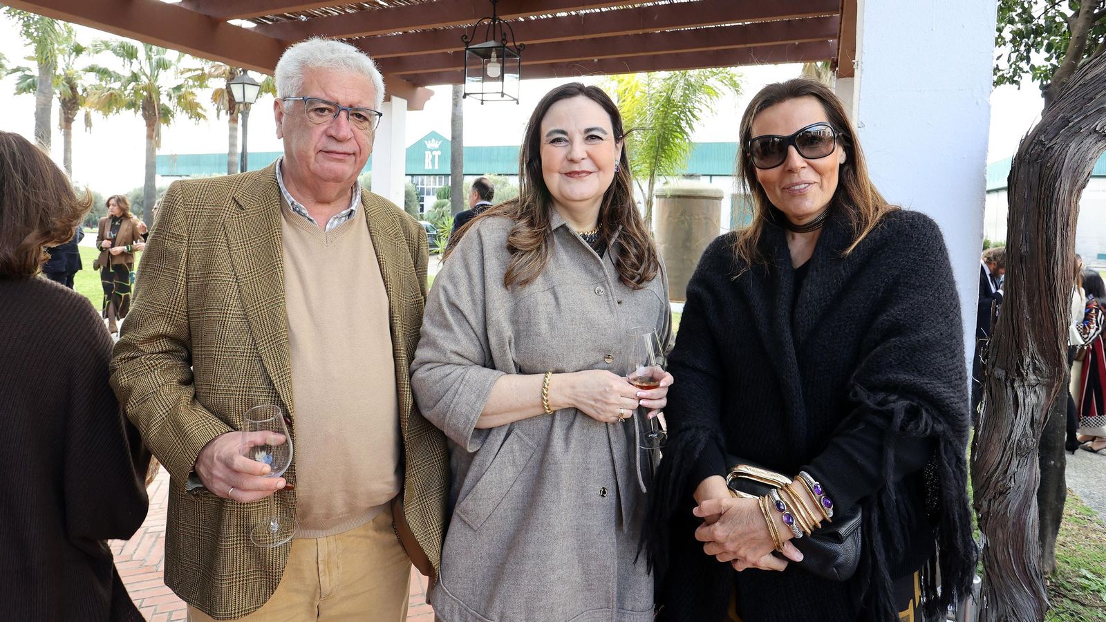 II Almuerzo Solidario de la Guardia Romana de la Hermandad del Transporte en Jerez