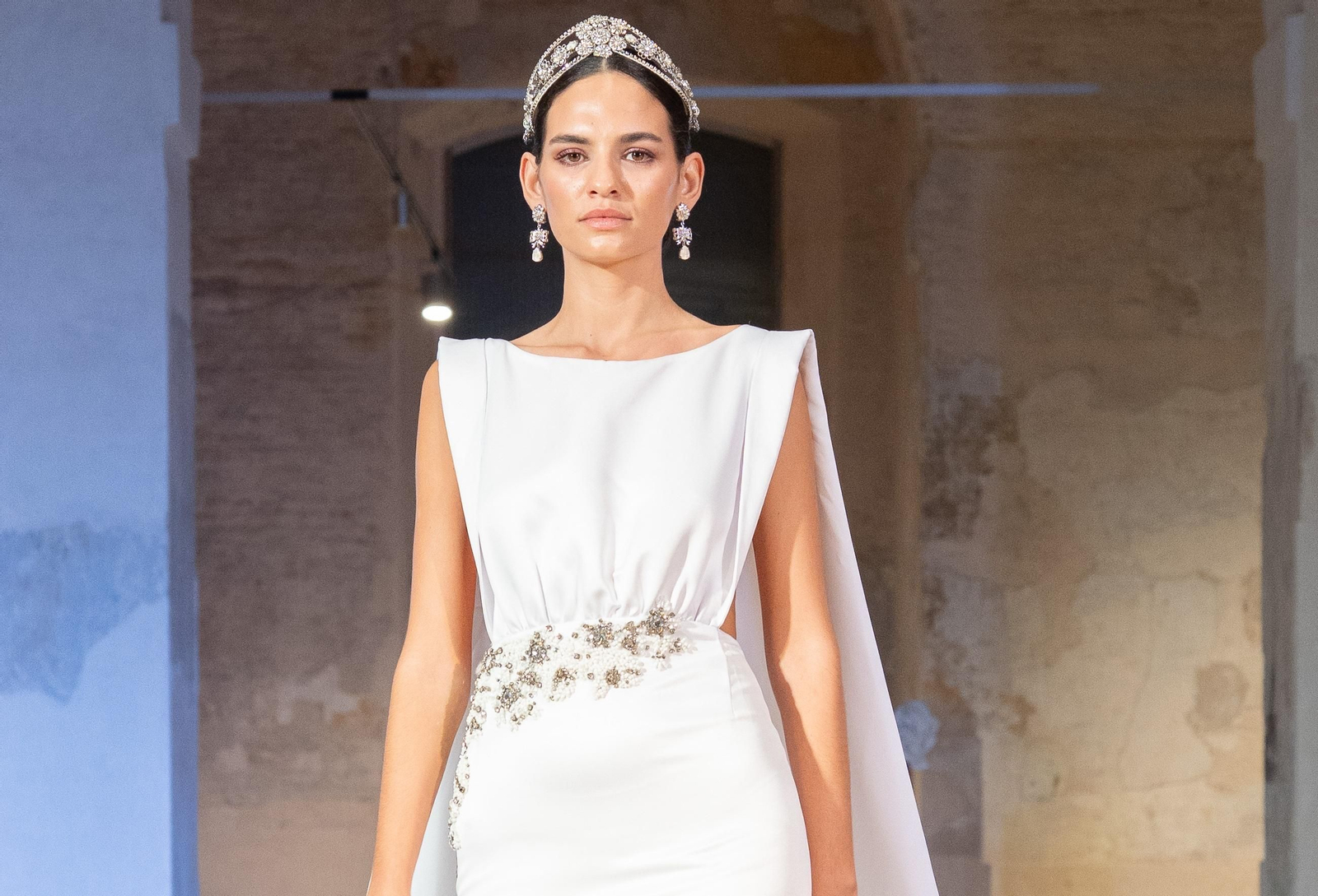 SIQ 2025 lleva sus propuestas de novia e invitada a la Real Fábrica de Artillería.