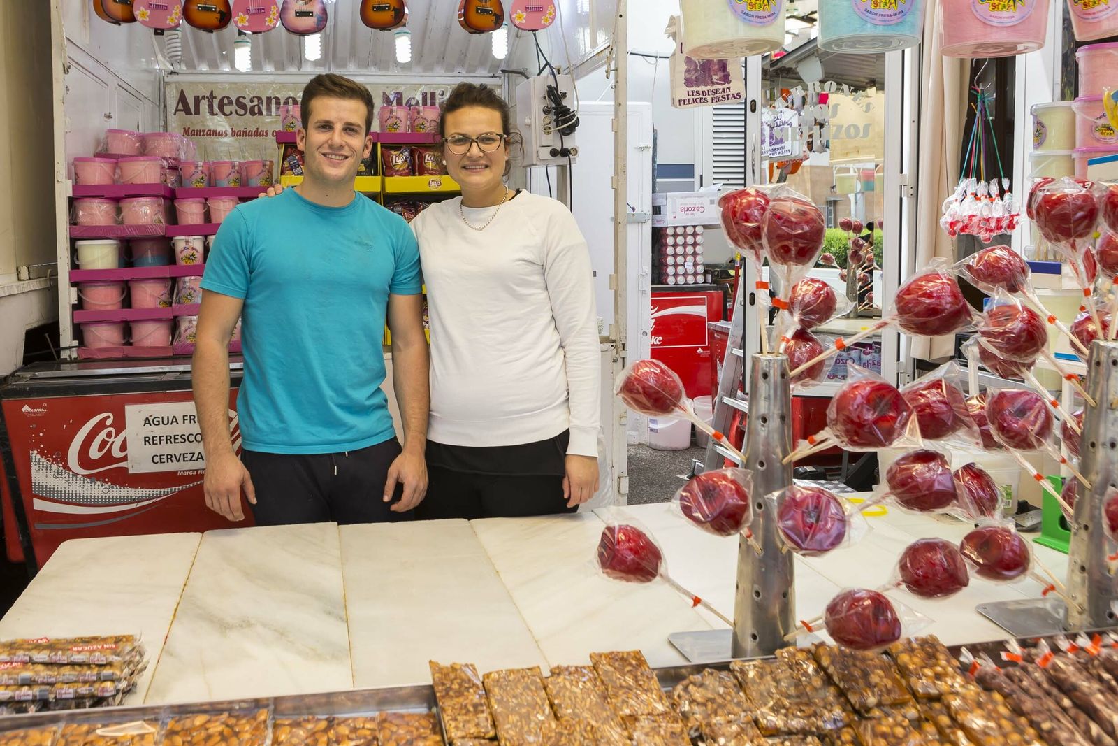 Turrones 'Los Mellizos', Rocío Ramirez junto a su hermano