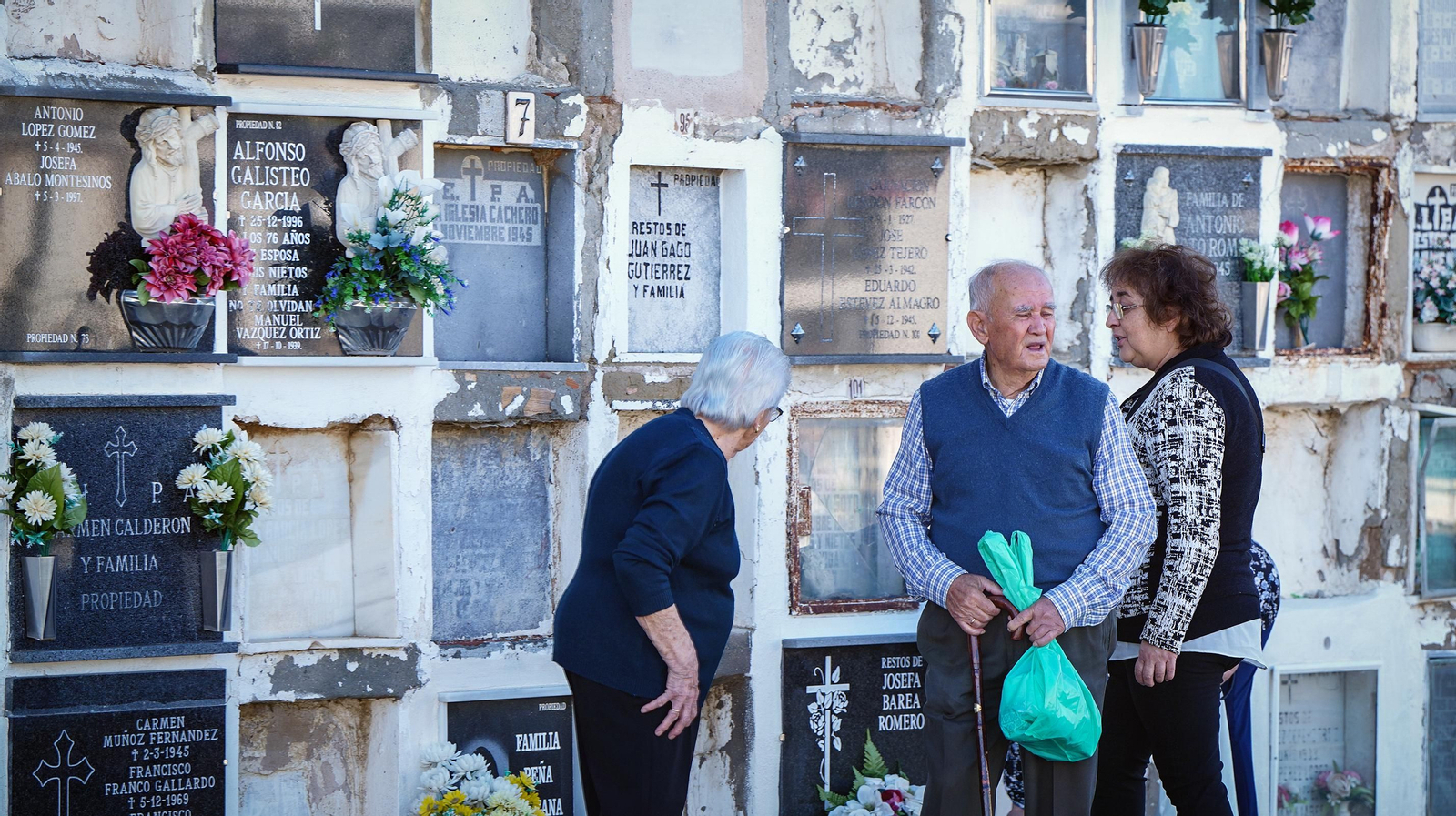 Día de todos los Santos en el cementerio de Jerez