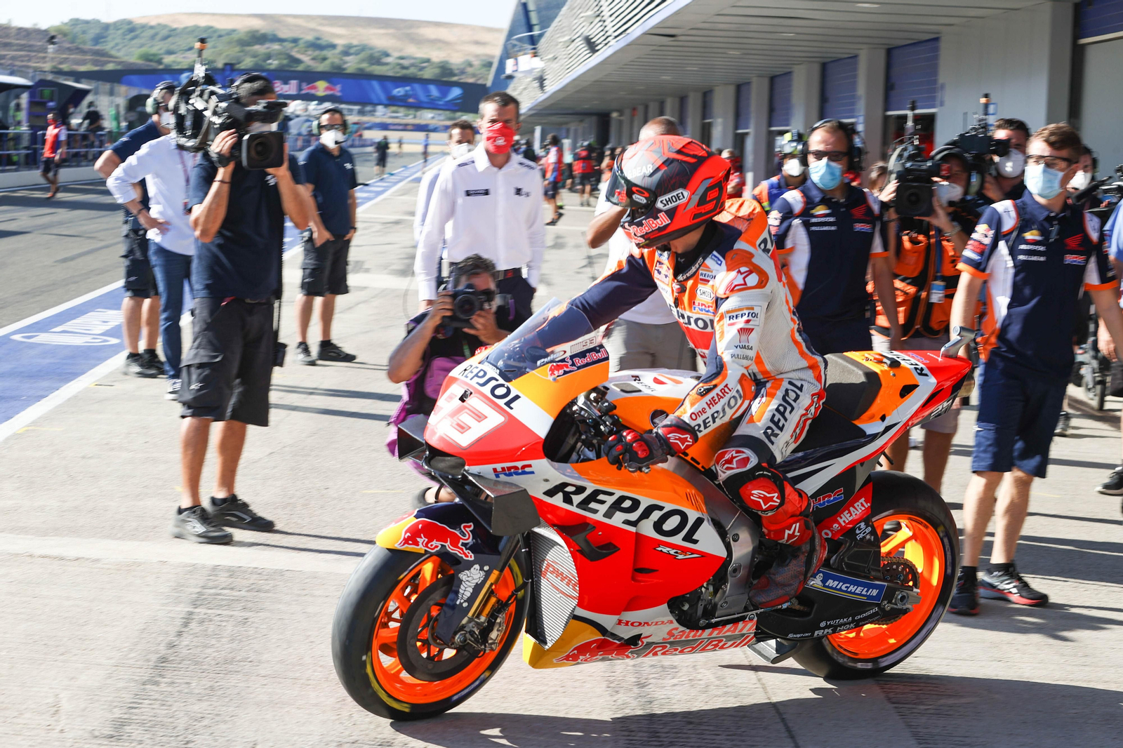 La vuelta de Marc Márquez tras su operación en el brazo derecho