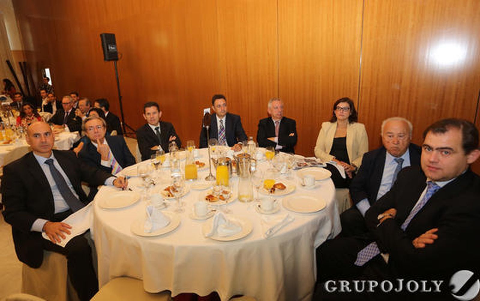 Francisco Javier Lebrón, José Ordóñez, Adolfo Gil, Francisco Javier Toro, Francisco Gestoso, Rocío García, Baltasar Navarro y Roberto García. / Albiñana