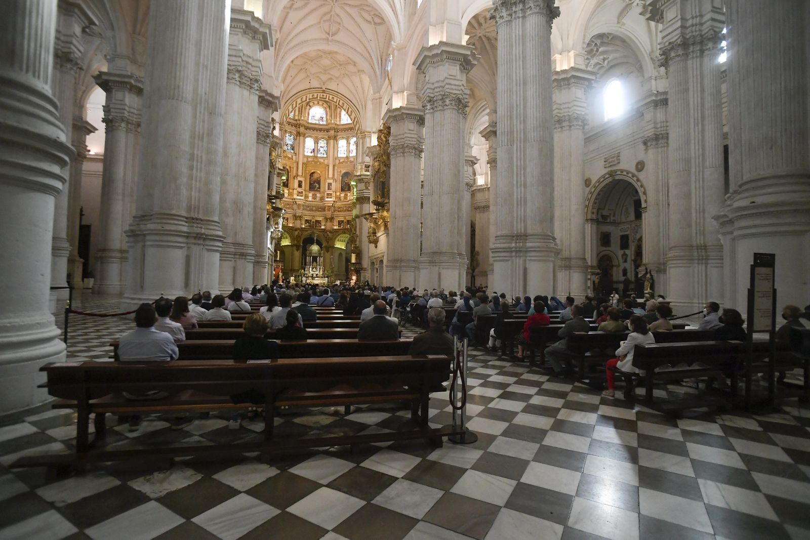 Fotos: la celebración del Corpus Christi 2021 en la Catedral de Granada