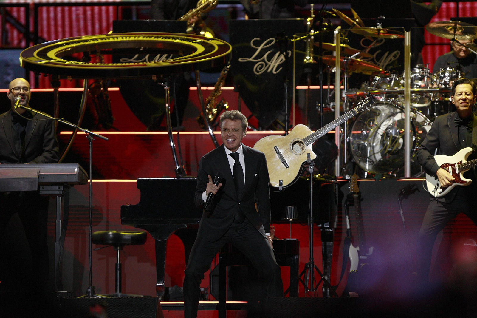 Luis Miguel encandila en su concierto de Roquetas de Mar, en imágenes