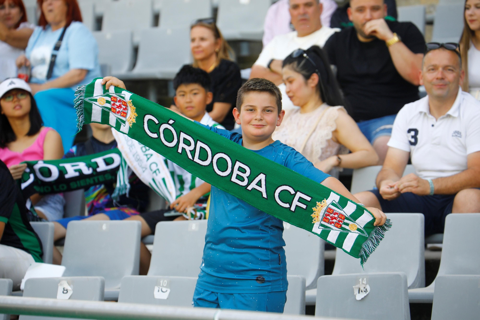 Las mejores fotos del ambiente en El Arcángel para el Córdoba CF - Algeciras