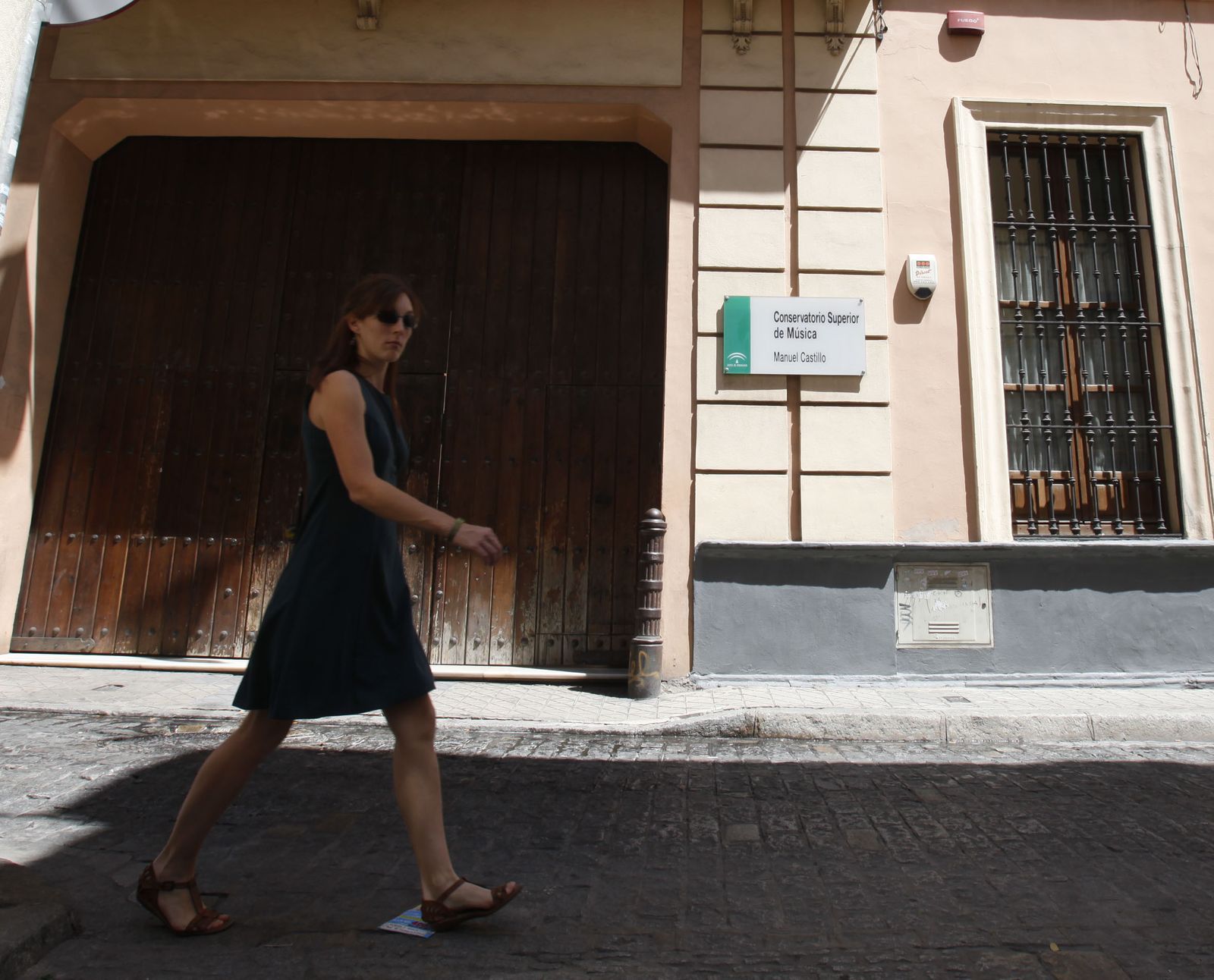 Fachada del Conservatorio Superior de Música Manuel Castillo, en Sevilla.