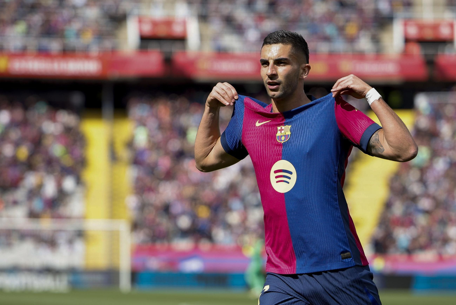 Barcelona-Celta: El malagueño Melero López, salpicado por la polémica