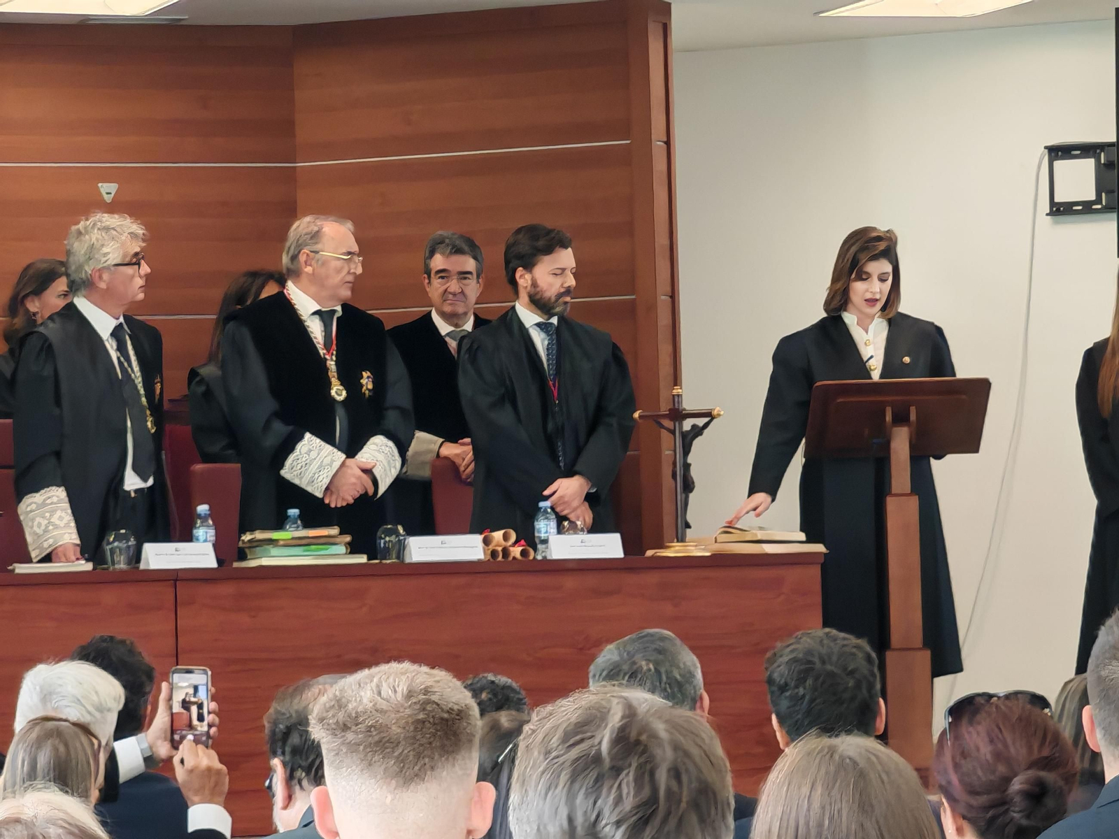 Actos del Colegio de Abogados por Santa Teresa.