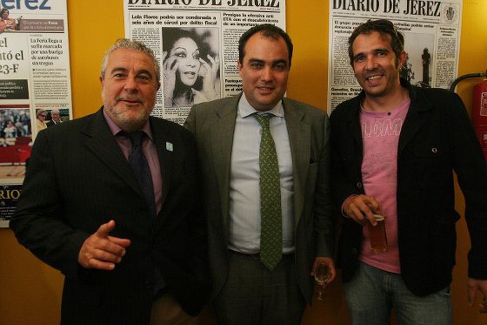 A la izquierda Joaquín Durán de Canal Sur junto a David Fernández y David Gallardo, también de Canal Sur.

Foto: Vanesa Lobo