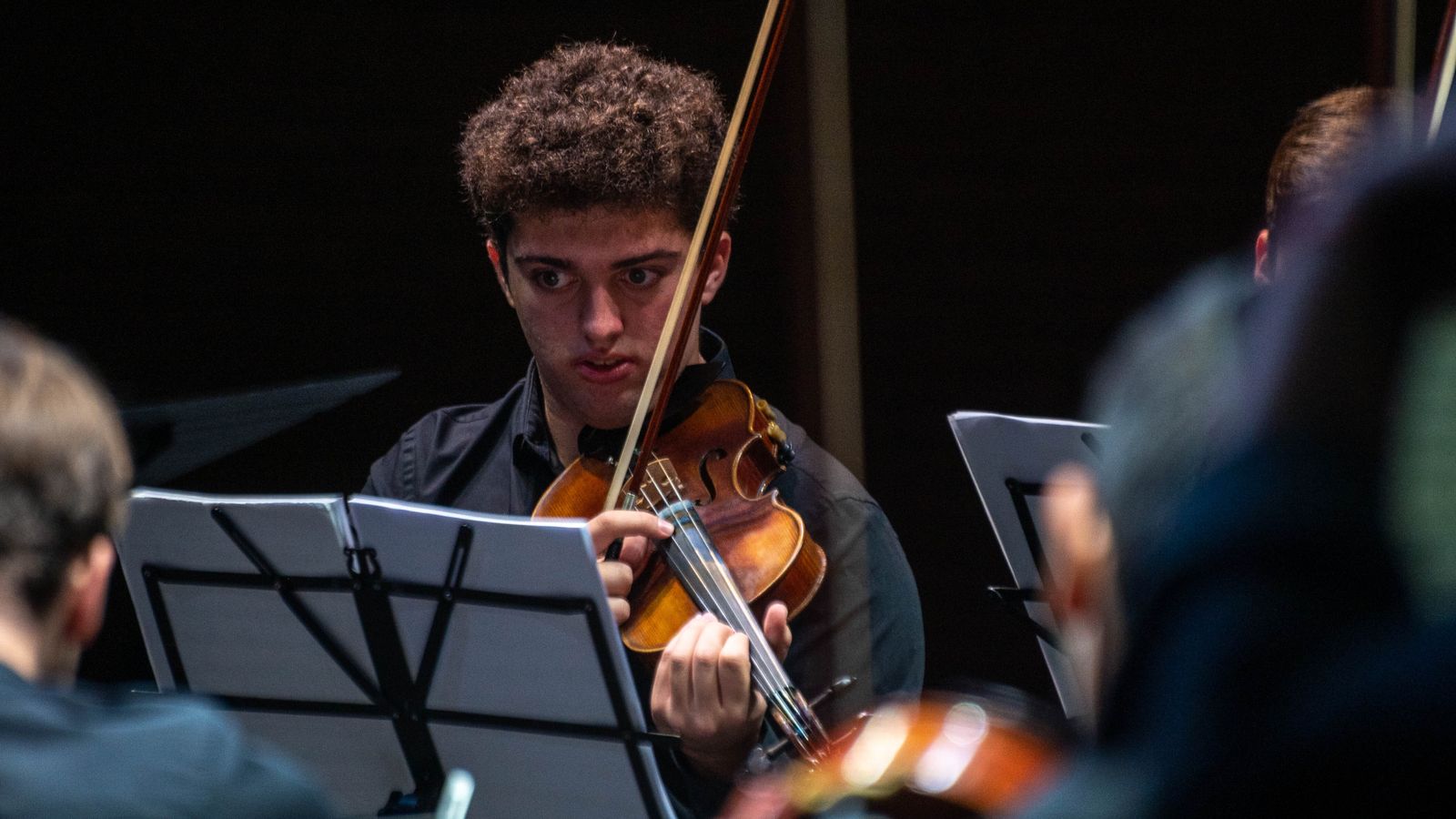 El concierto de la joven orquesta sinfónica de La Línea, en imágenes