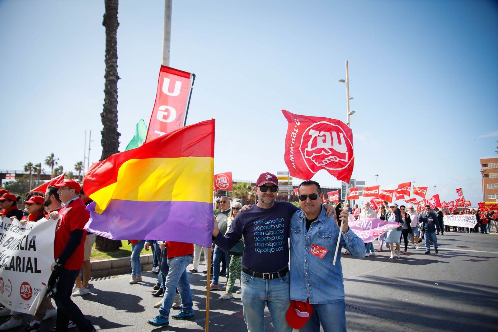 Las imágenes de la manifestación del Día del Trabajador en Almería