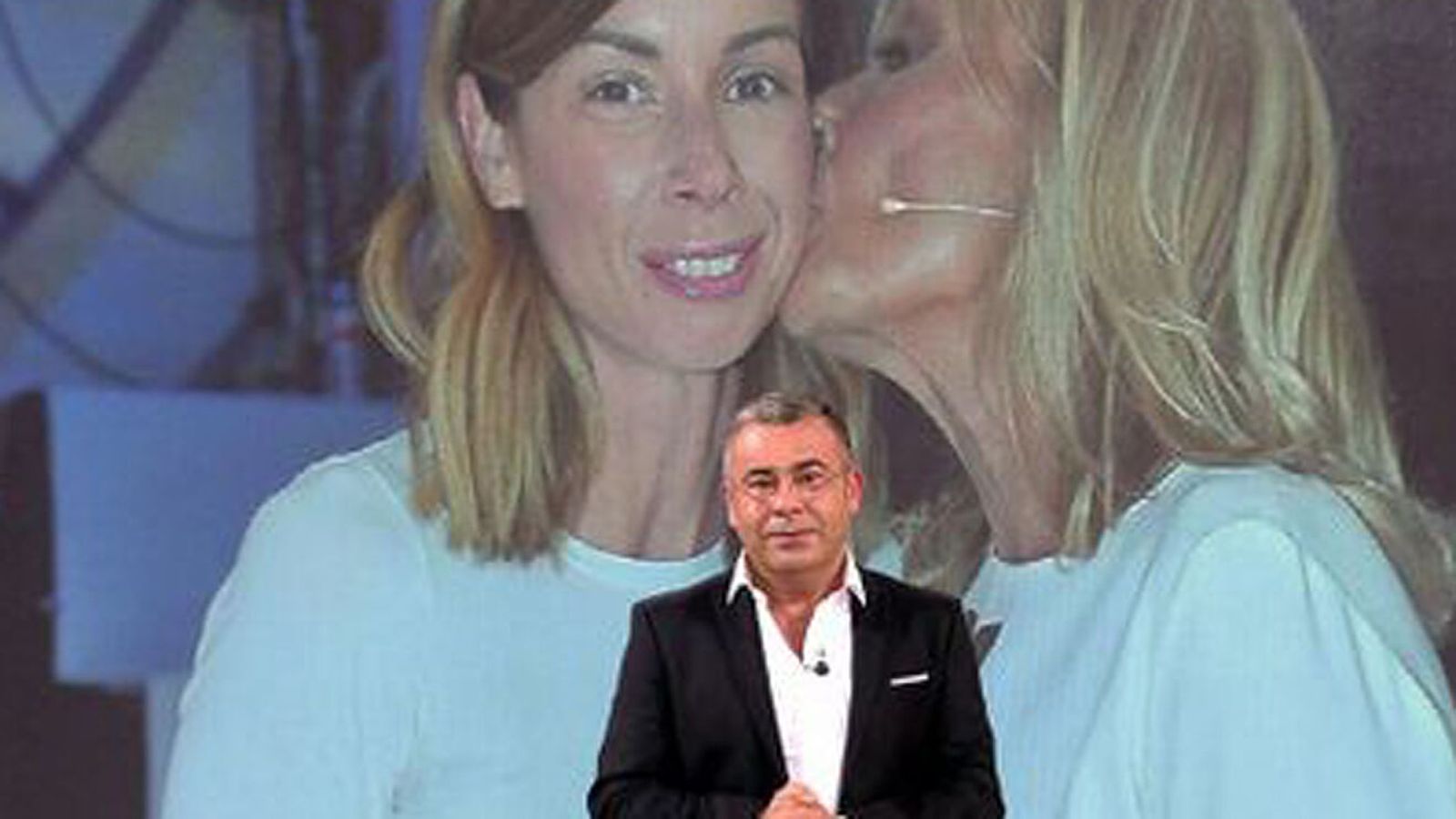 Vázquez, con una foto de Ximénez y su hija Alba de fondo.