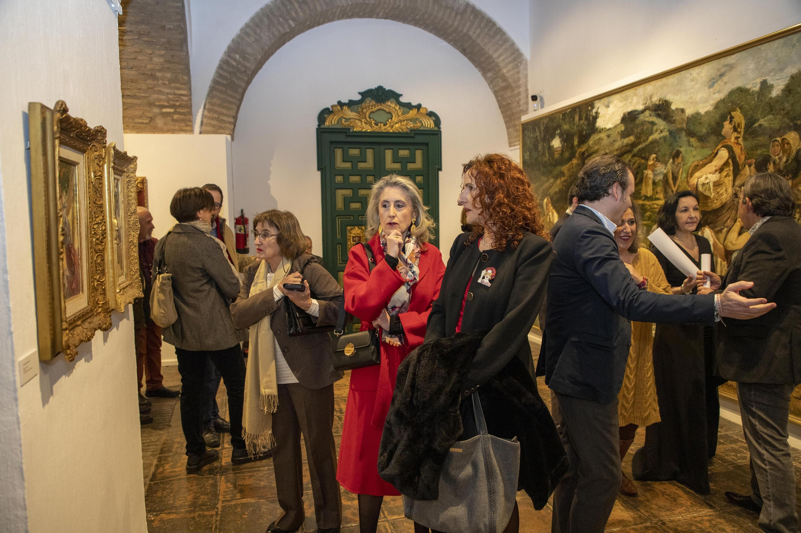 La inauguración de la exposición antológica del pintor Tomás Muñoz Lucena, en imágenes
