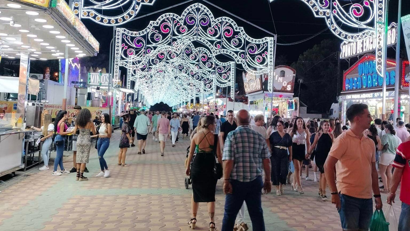 Alumbrado del pasado año en el recinto ferial.