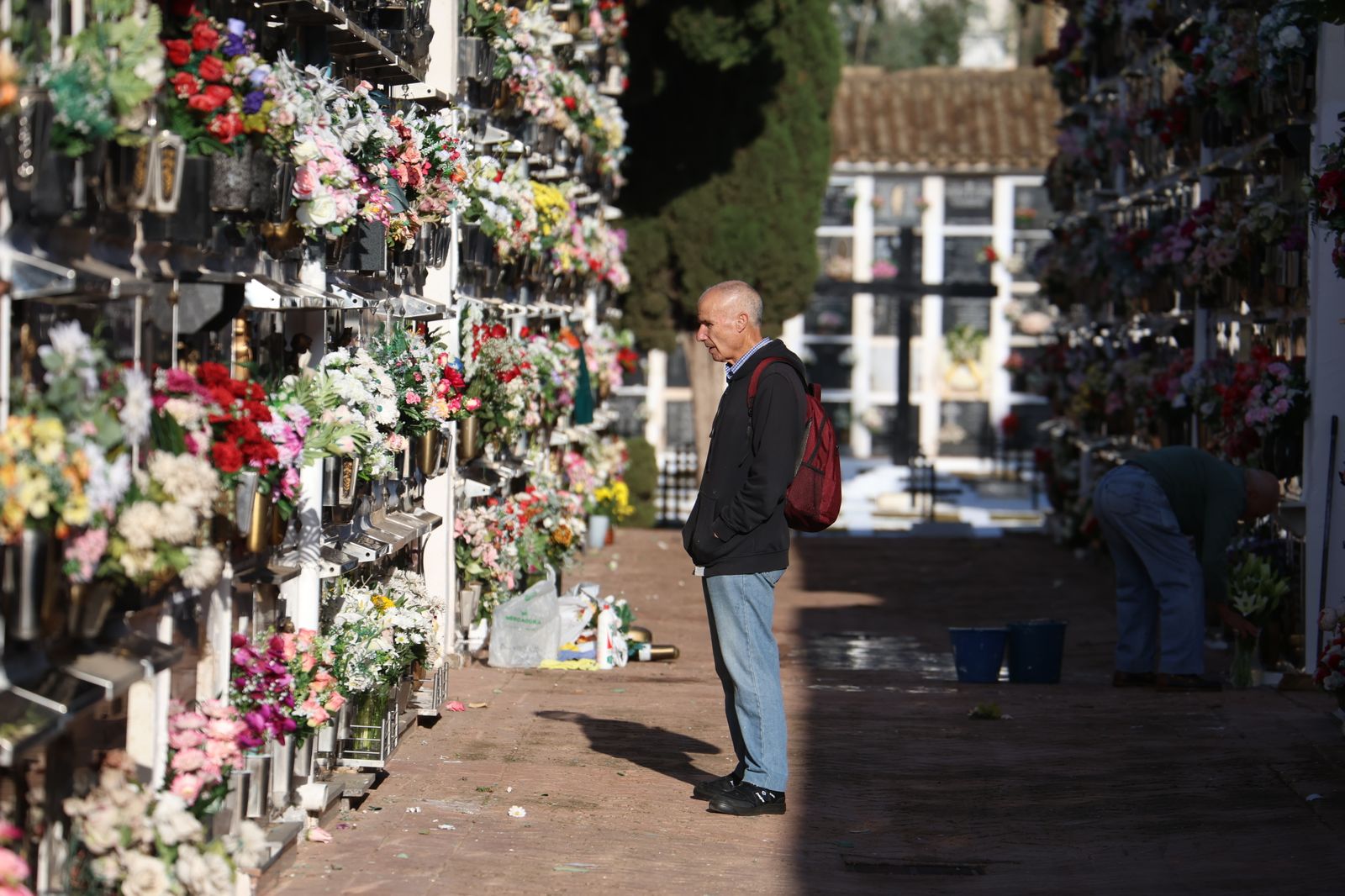 Las imágenes del día de Todos los Santos en el cementerio de San Rafael de Córdoba
