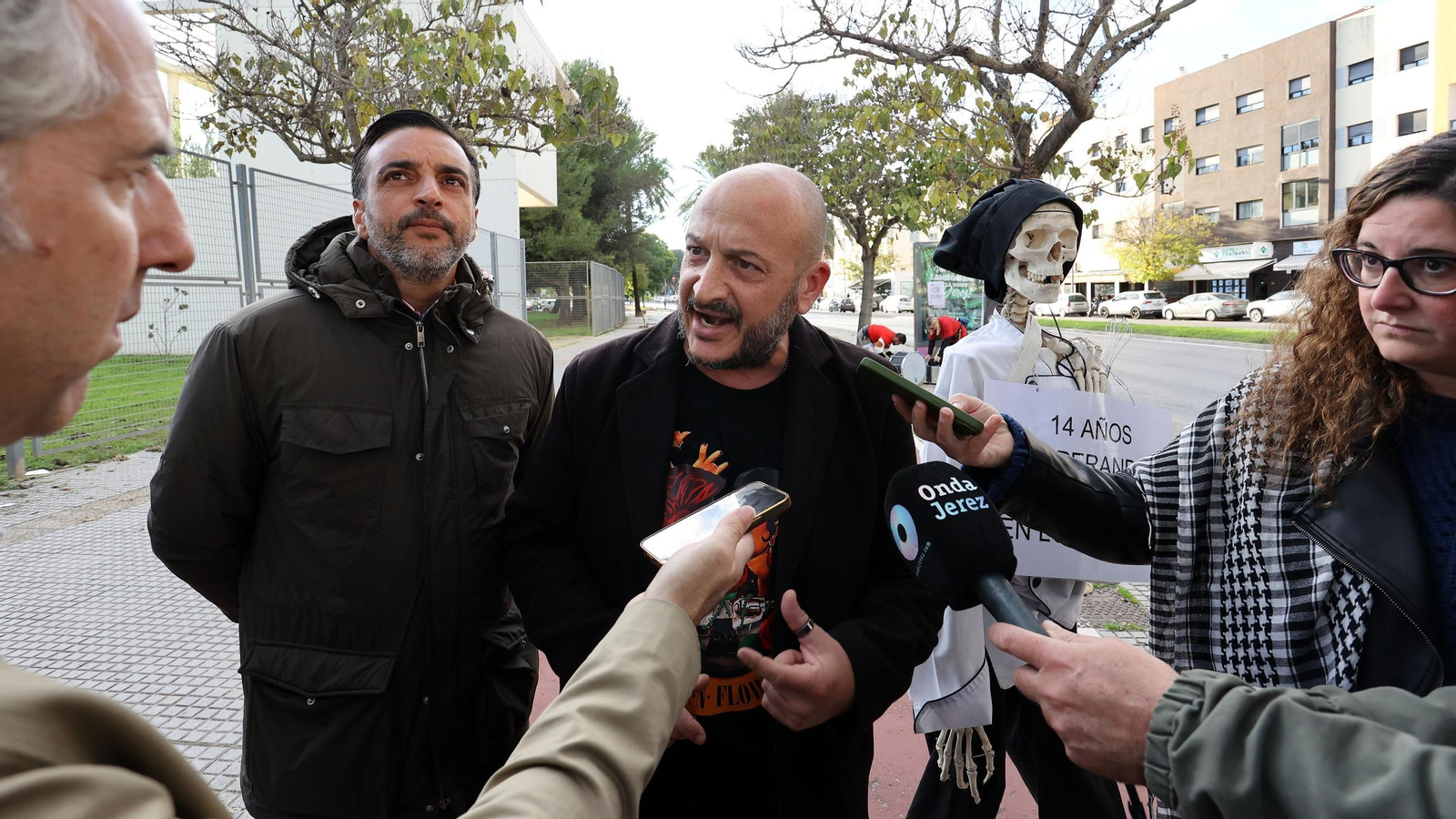 Imágenes de la manifestación del IES Lola Flores contra las prefabricadas en Jerez