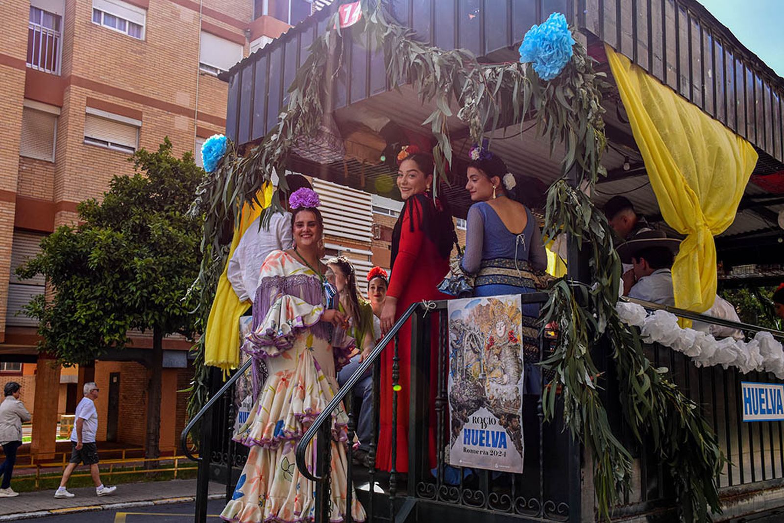 Imágenes de los carros de la Hermandad del Rocío de Huelva