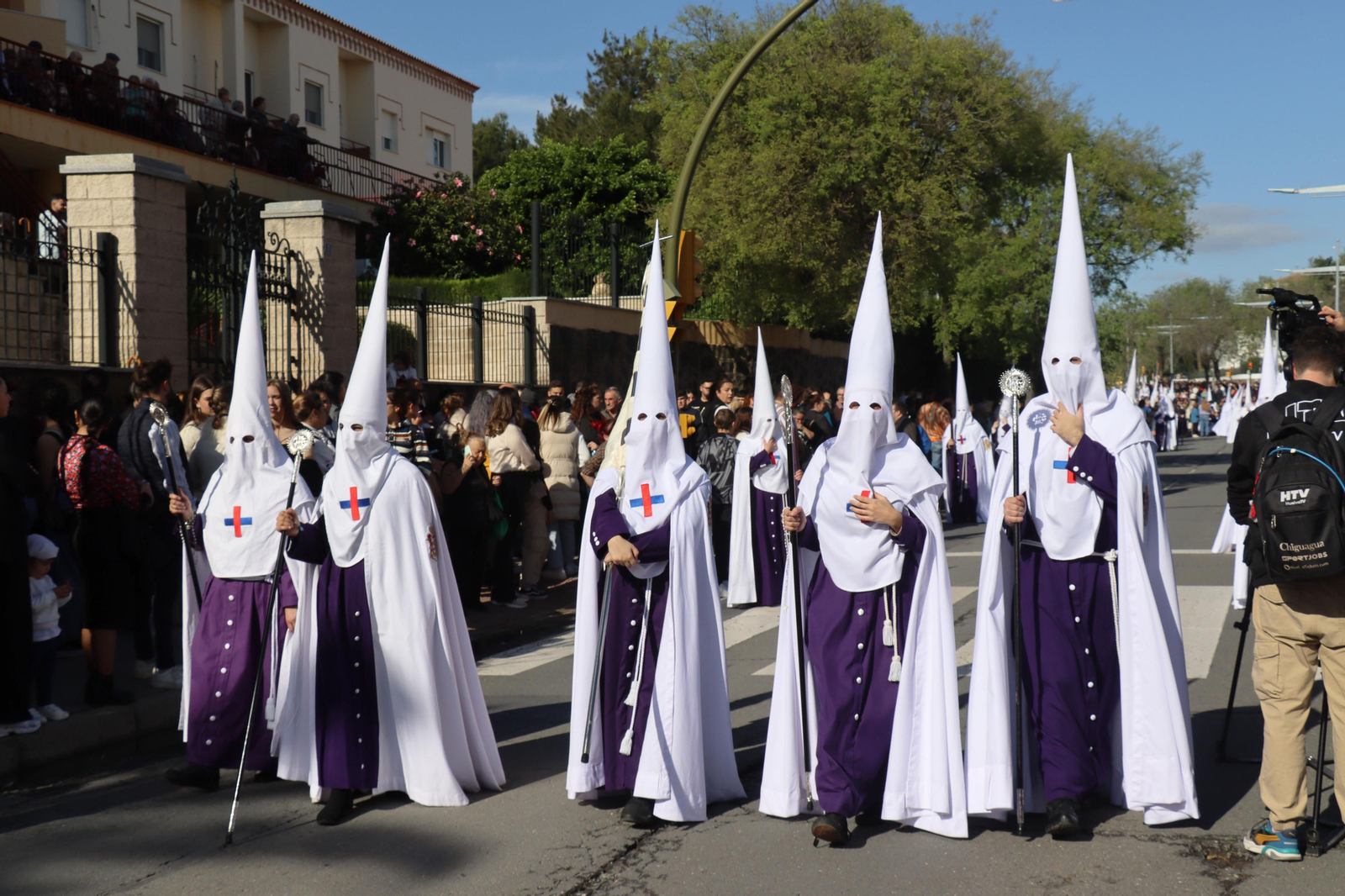 Las mejores imágenes del lunes Santo en Huelva: Hermandad del Cautivo
